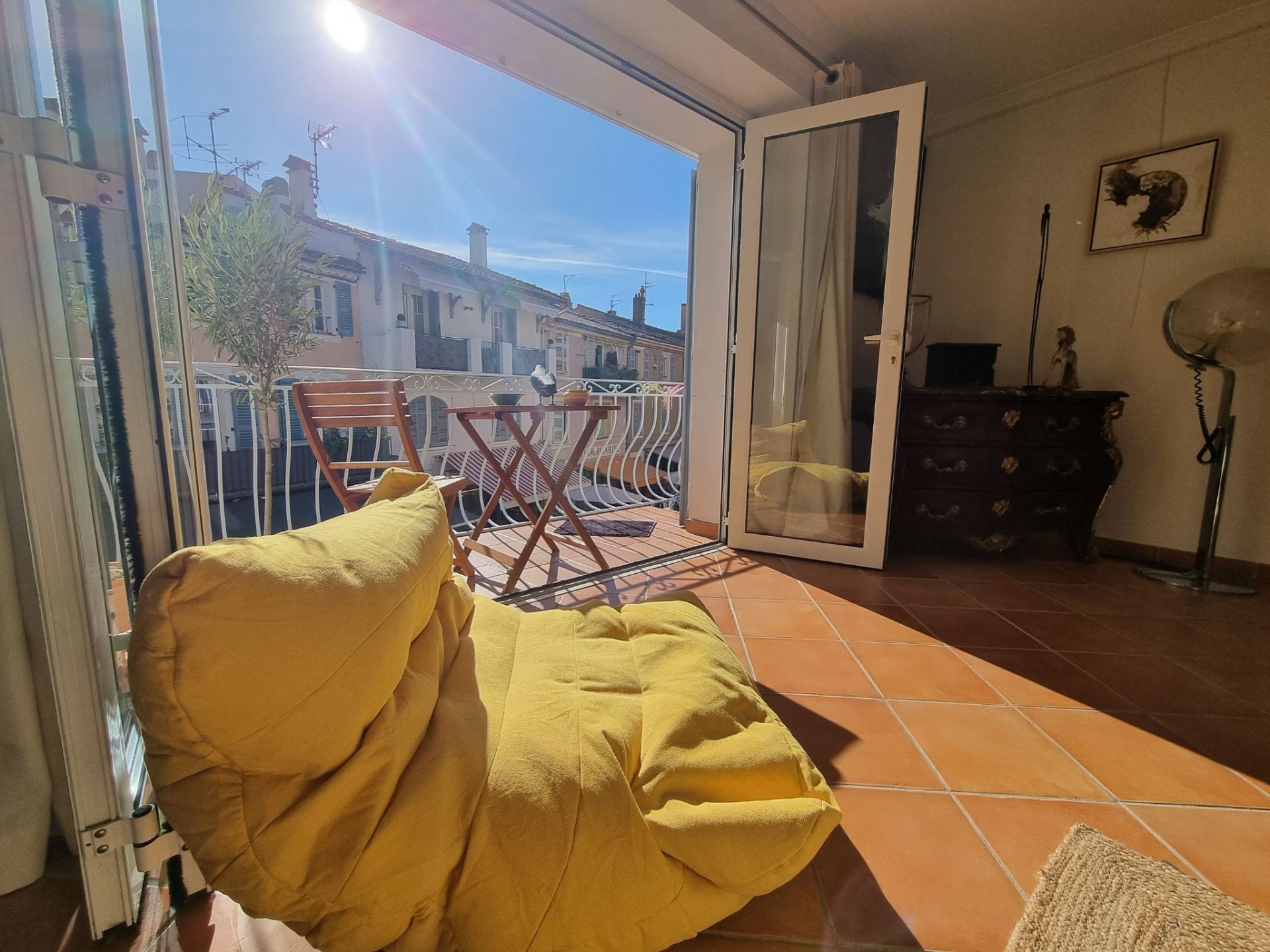 apartment 3 Rooms for sale on Sainte-Maxime (83120)