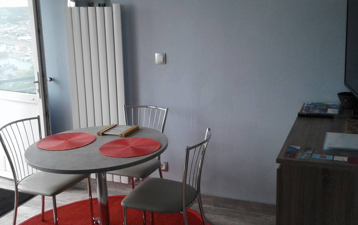 villa 7 Rooms for sale on Le Tréport (76470)