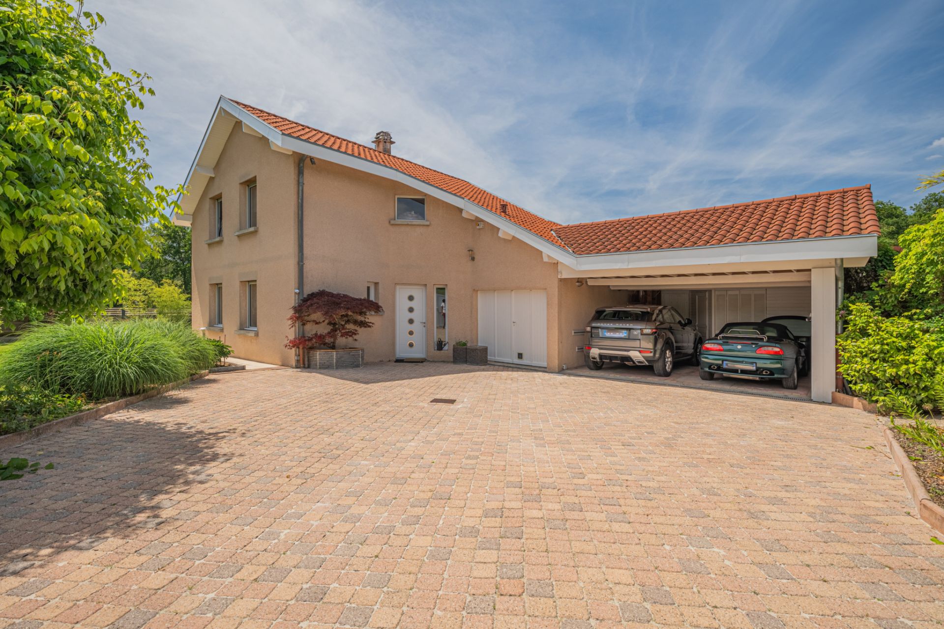villa 6 Rooms for sale on Jarrie (38560)