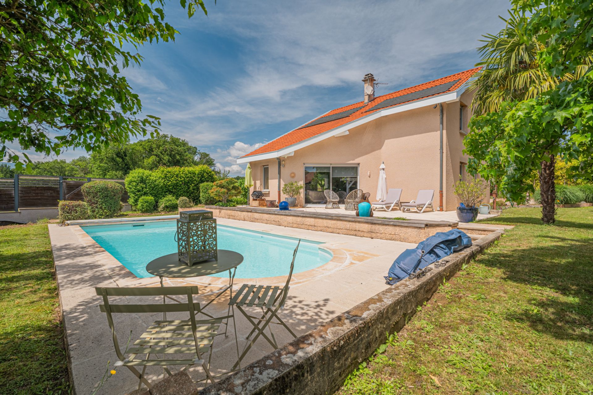 villa 6 Rooms for sale on Jarrie (38560)