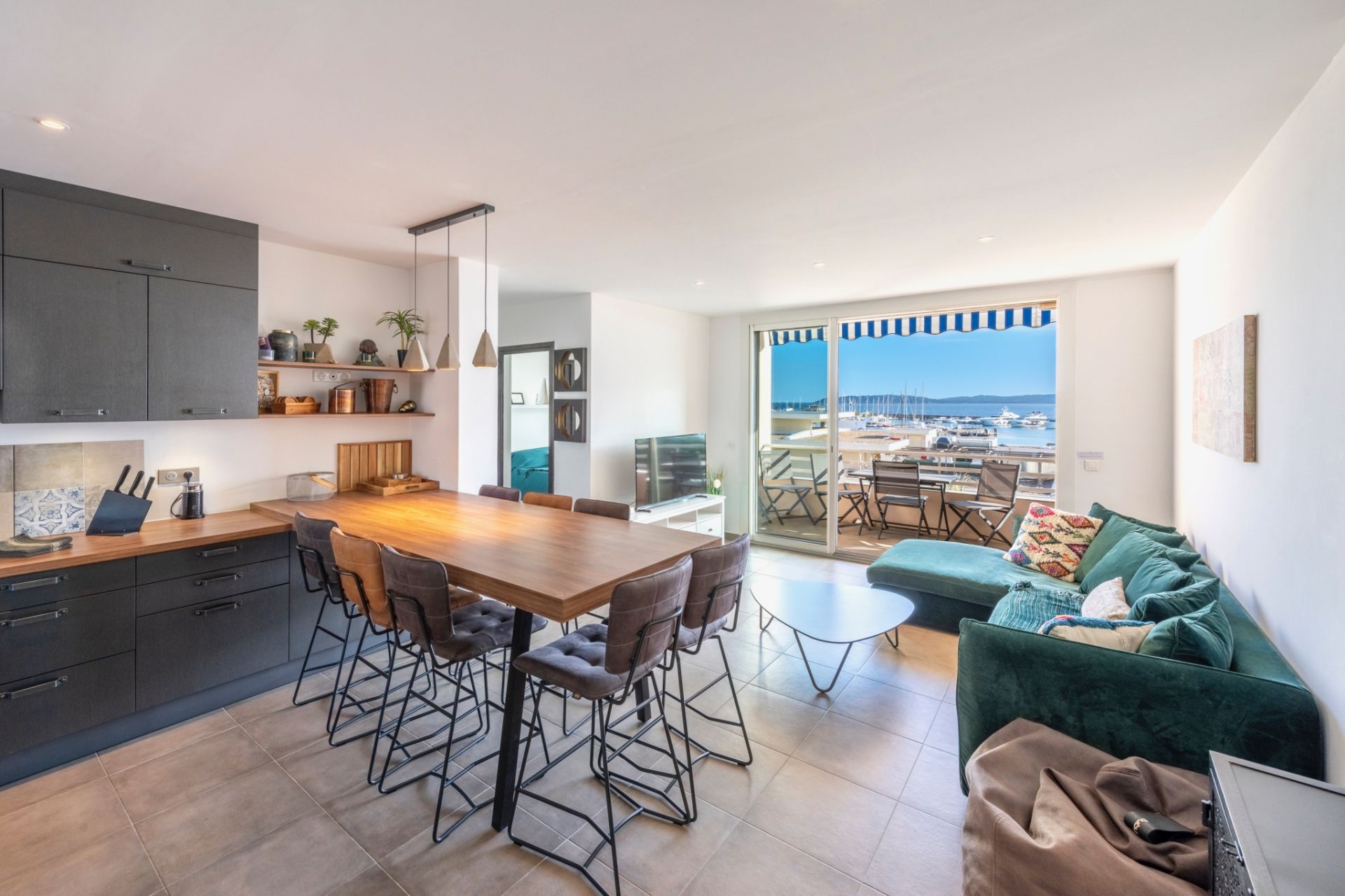 apartment 3 Rooms for sale on Sainte-Maxime (83120)
