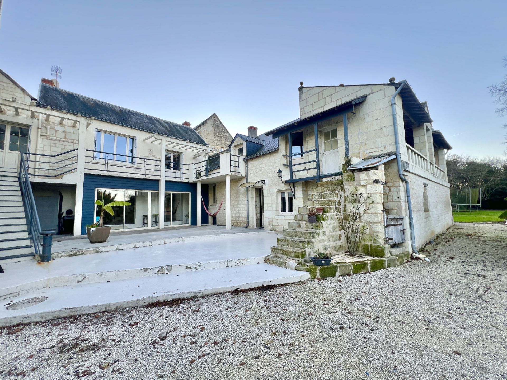 house 12 Rooms for sale on Fontevraud l'Abbaye (49590)