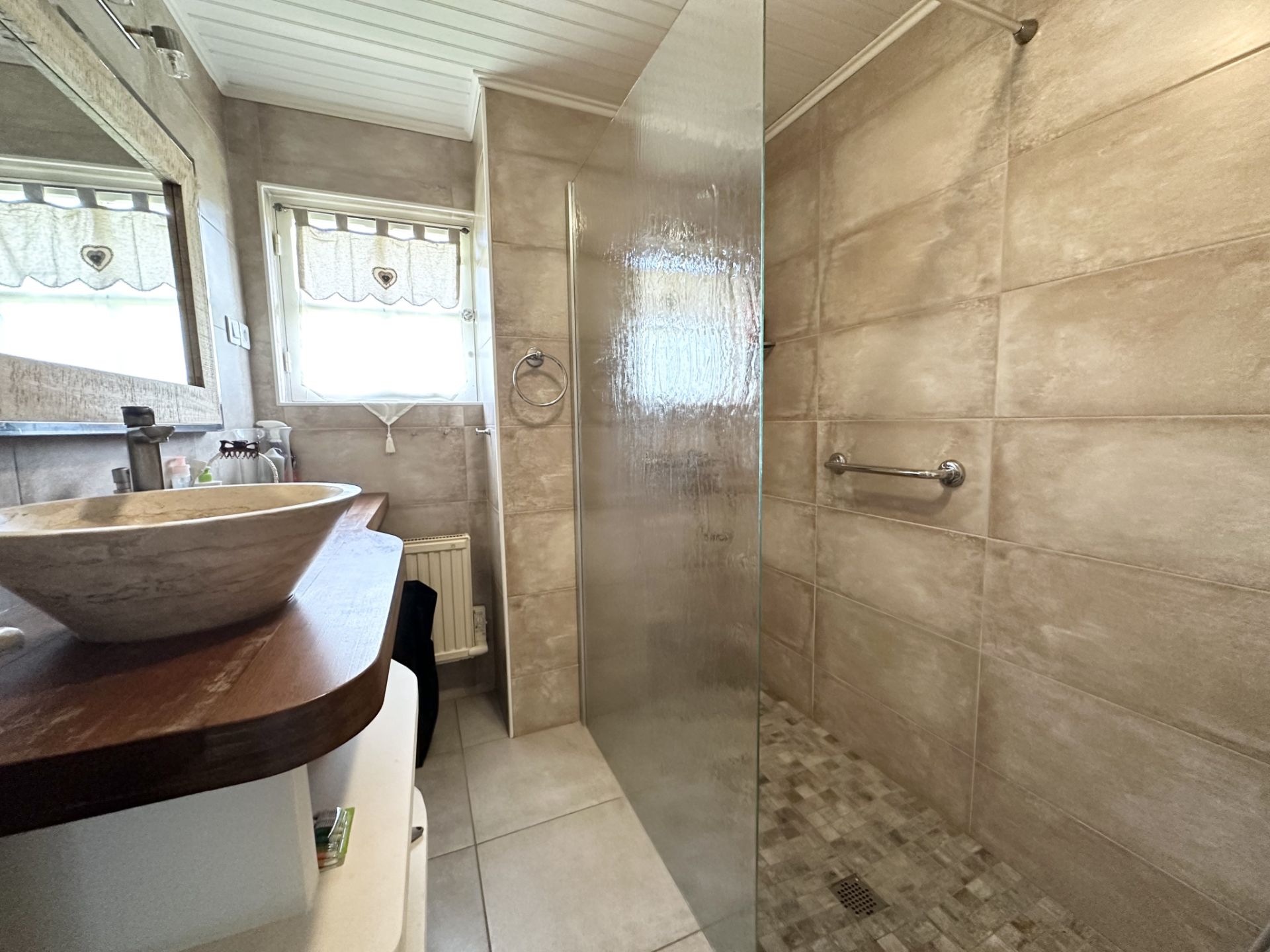 house 7 Rooms for sale on Bruailles (71500)
