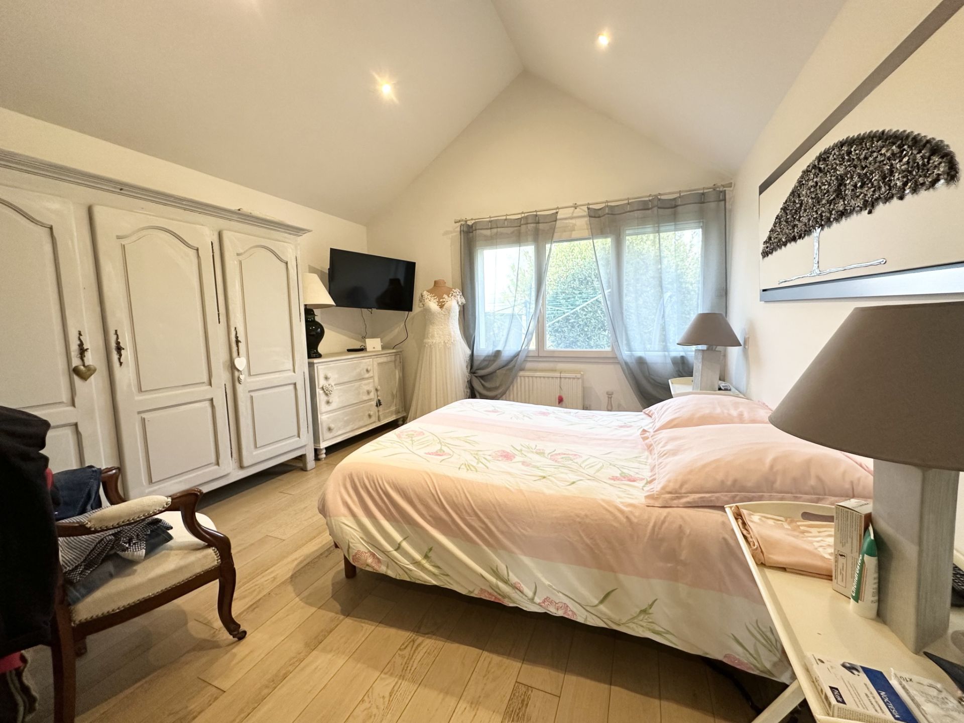 house 7 Rooms for sale on Bruailles (71500)