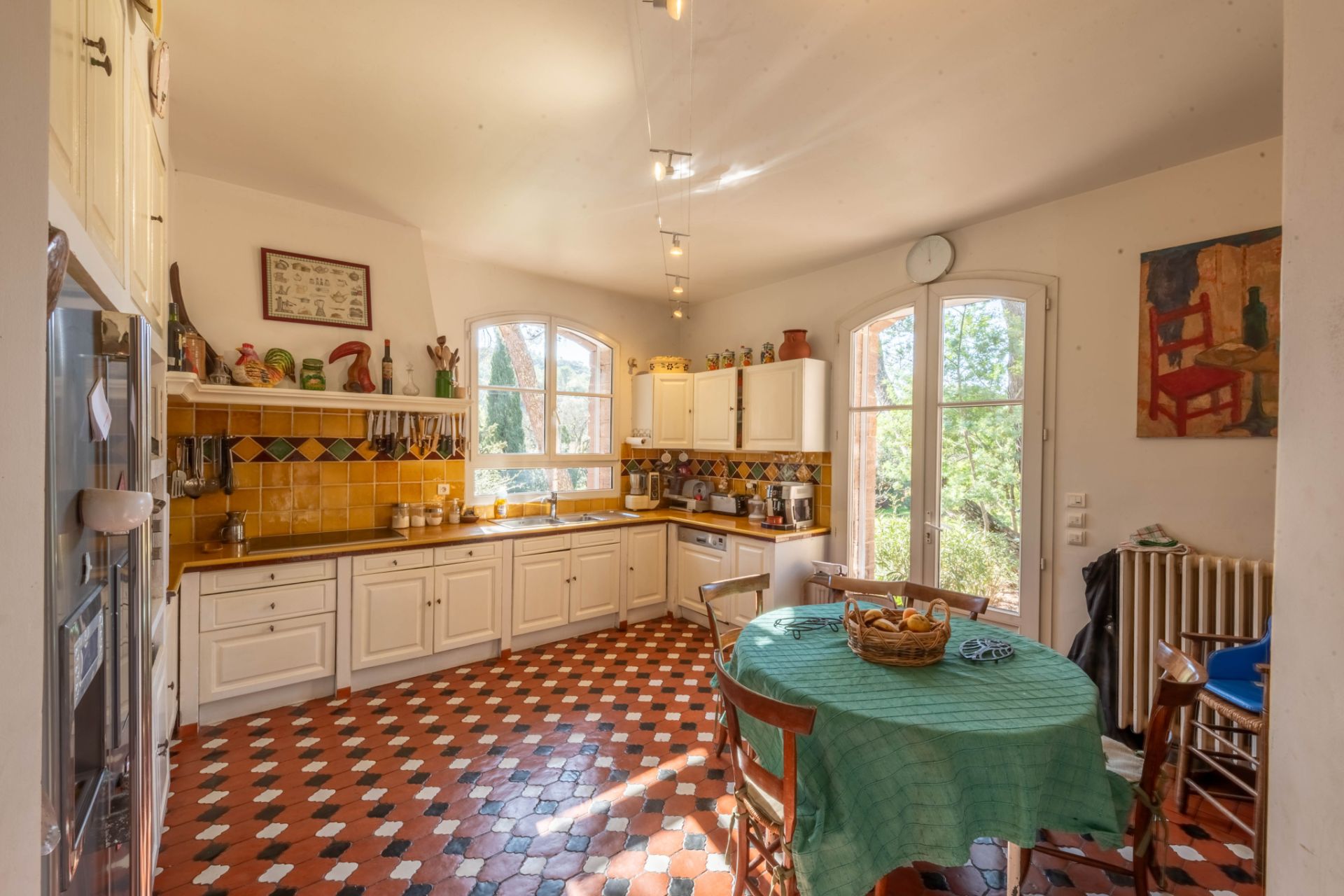 mas 8 Rooms for sale on Saint-Raphaël (83700)