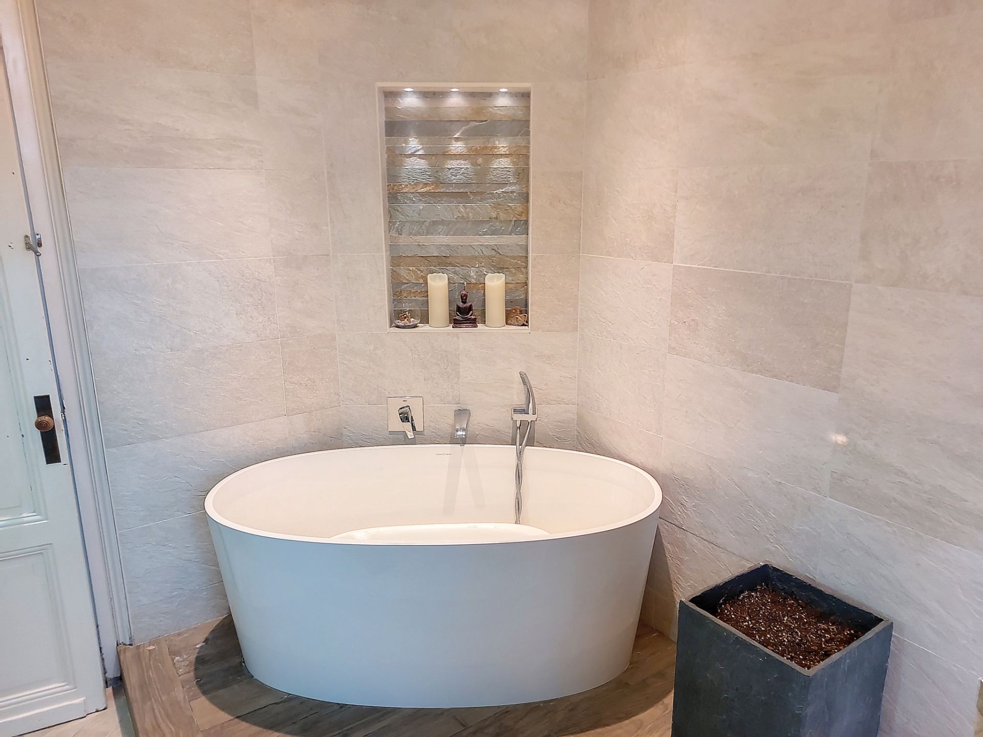 property 8 Rooms for sale on Bordeaux (33000)