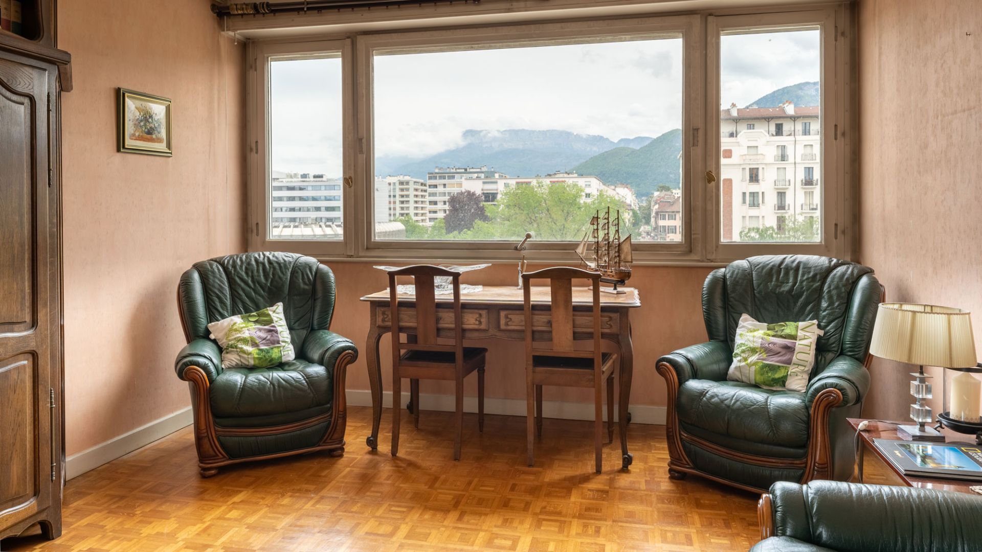 apartment 4 Rooms for sale on Annecy (74000)