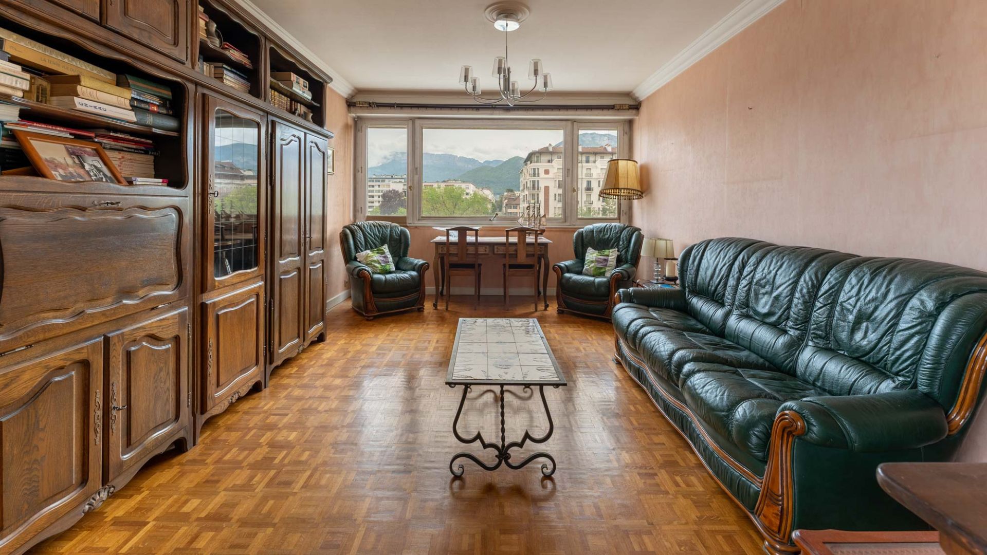 apartment 4 Rooms for sale on Annecy (74000)