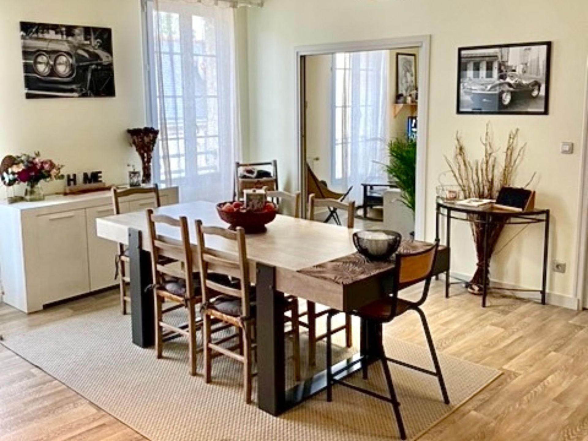 building 8 Rooms for sale on Longué-Jumelles (49160)