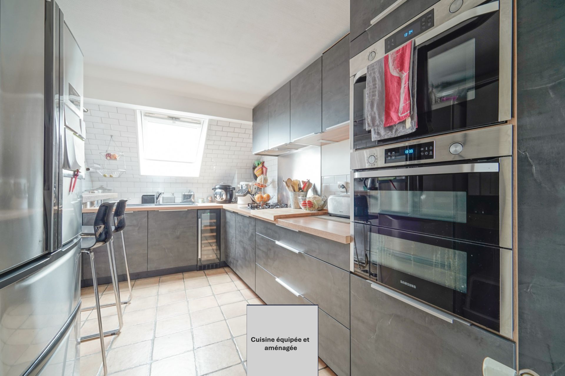 apartment 6 Rooms for sale on Bois-Colombes (92270)