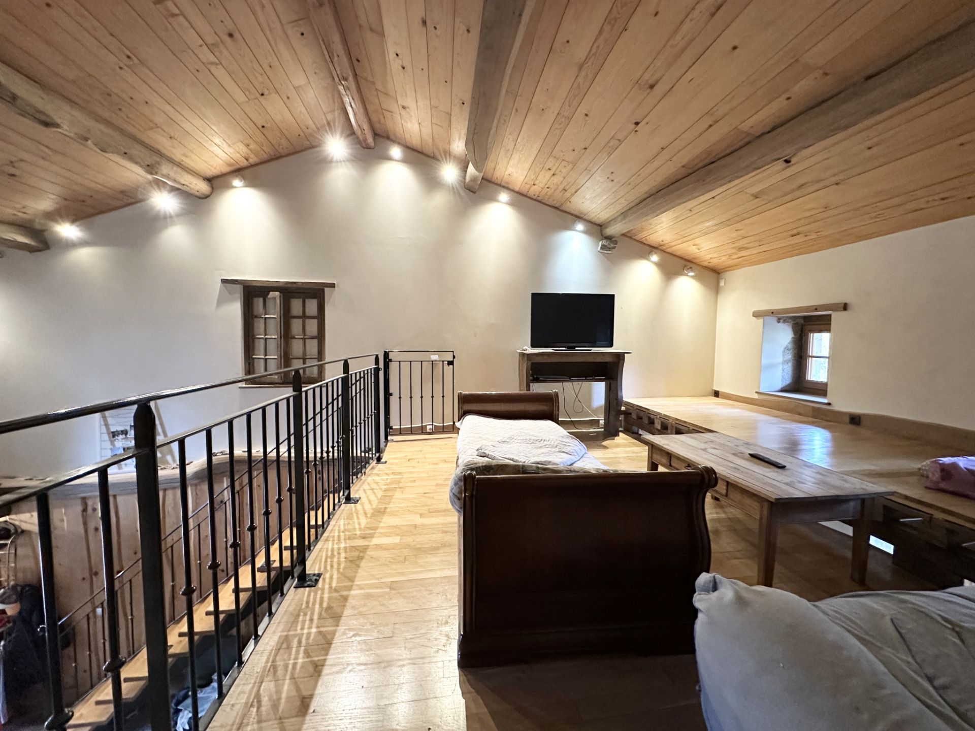 house 5 Rooms for sale on Coligny (01270)