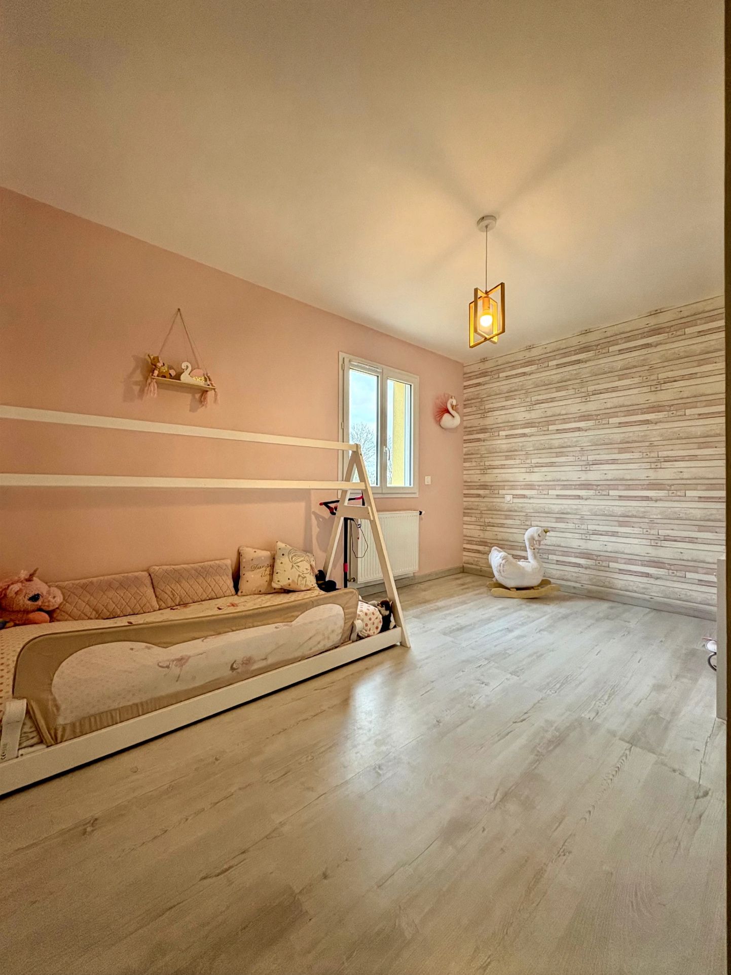 house 5 Rooms for sale on Les Rairies (49430)