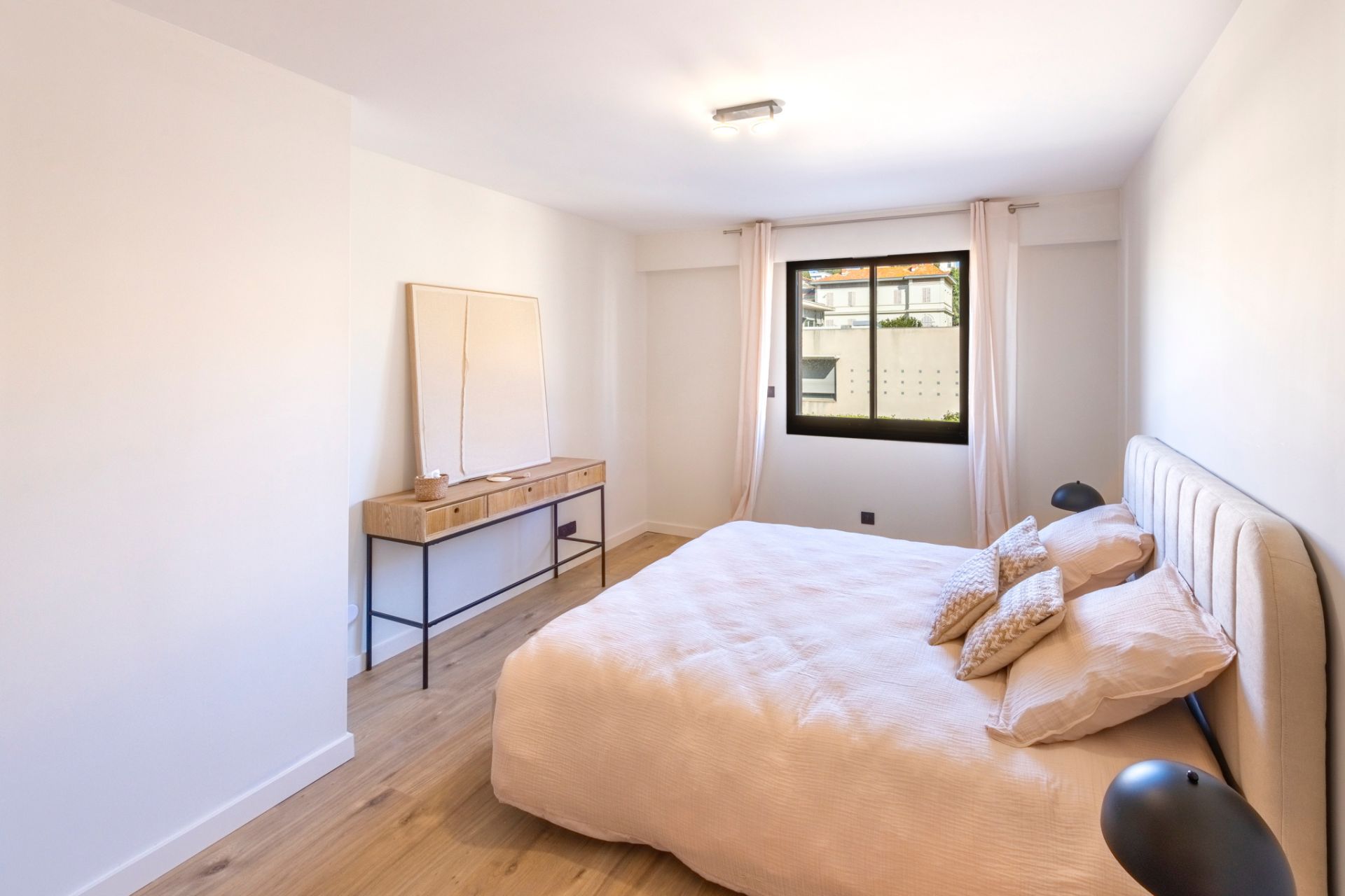 apartment 3 Rooms for sale on Saint-Raphaël (83700)