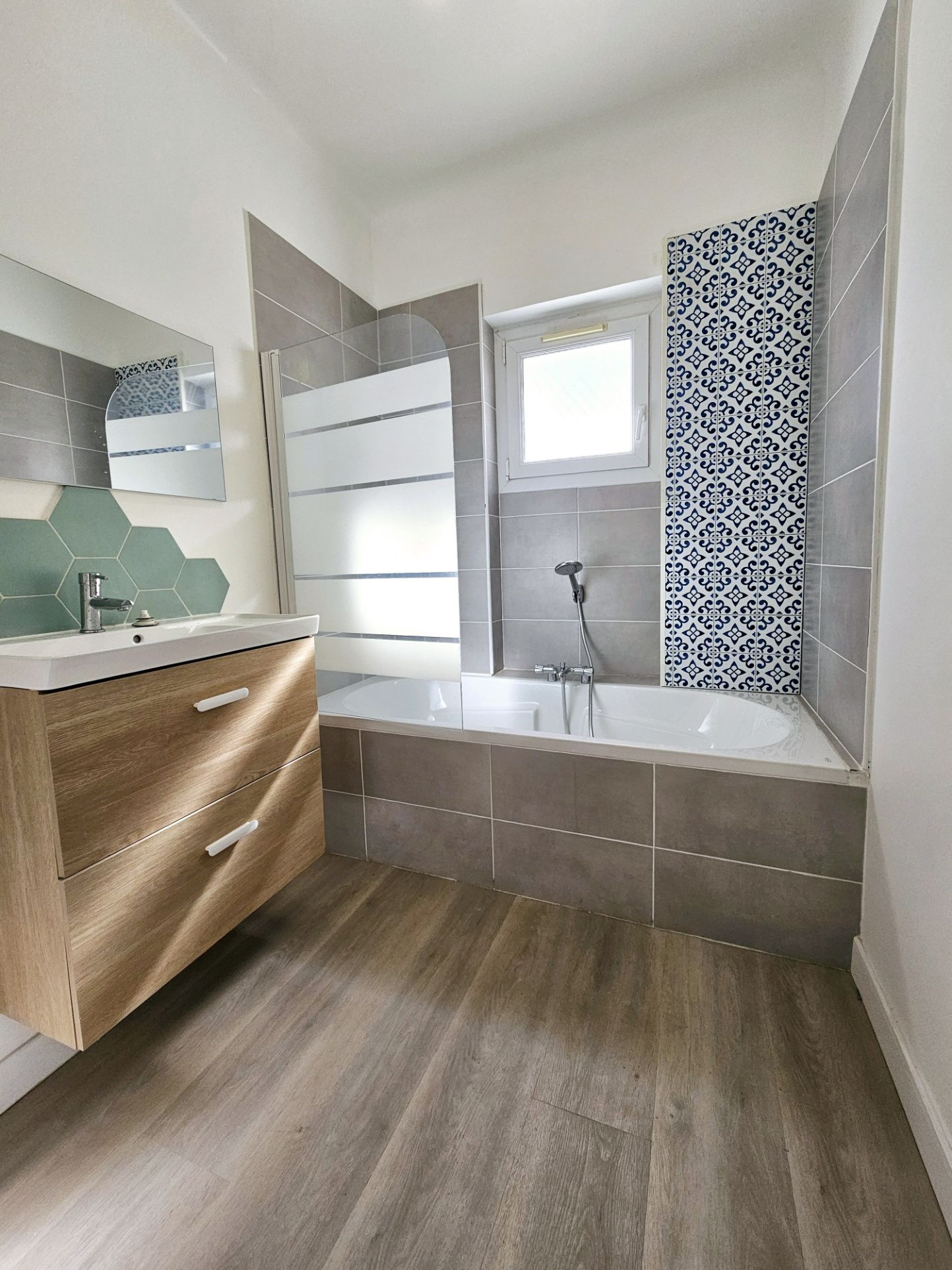 duplex 6 Rooms for sale on Saint-Nazaire (44600)