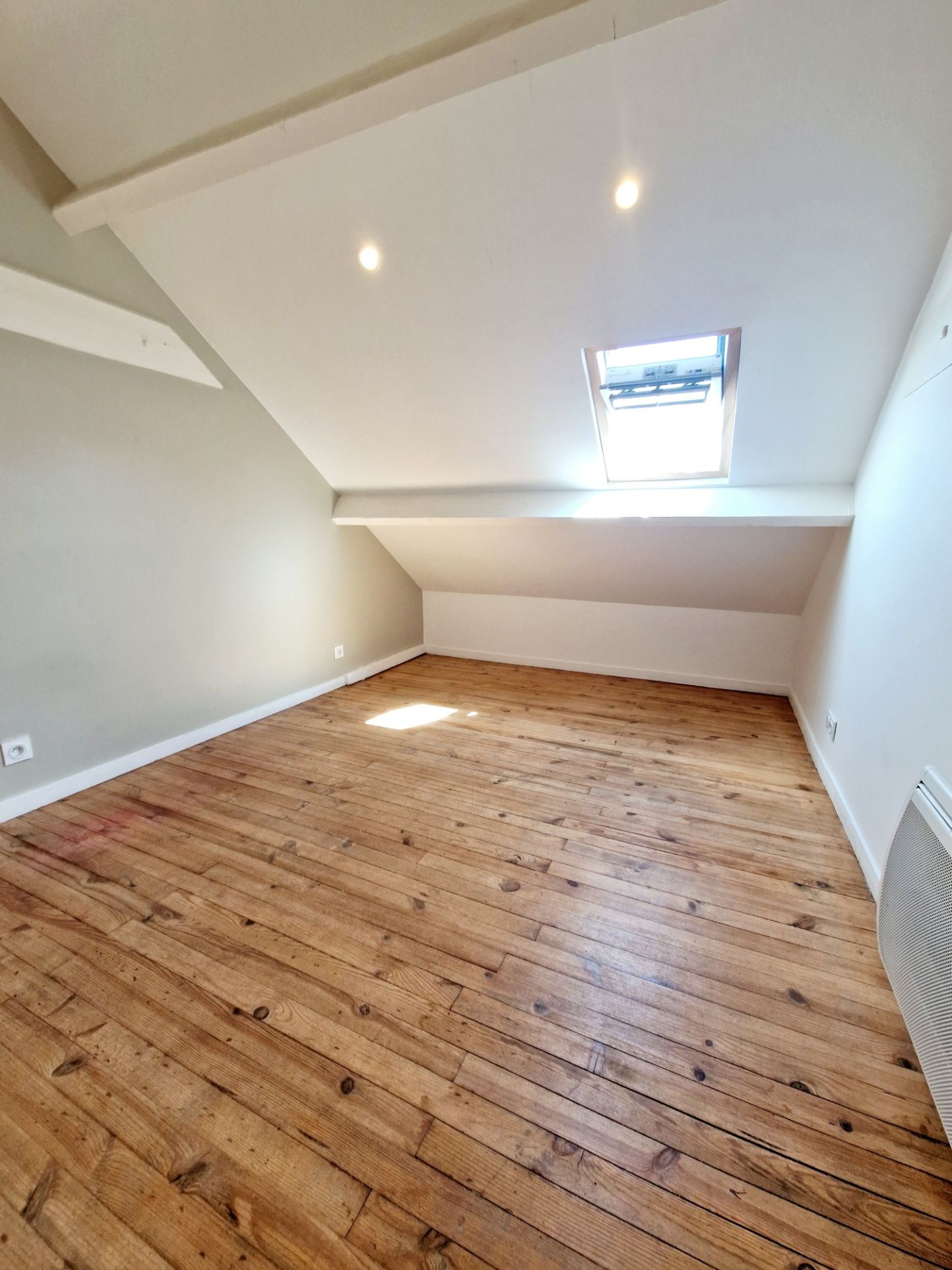 duplex 6 Rooms for sale on Saint-Nazaire (44600)