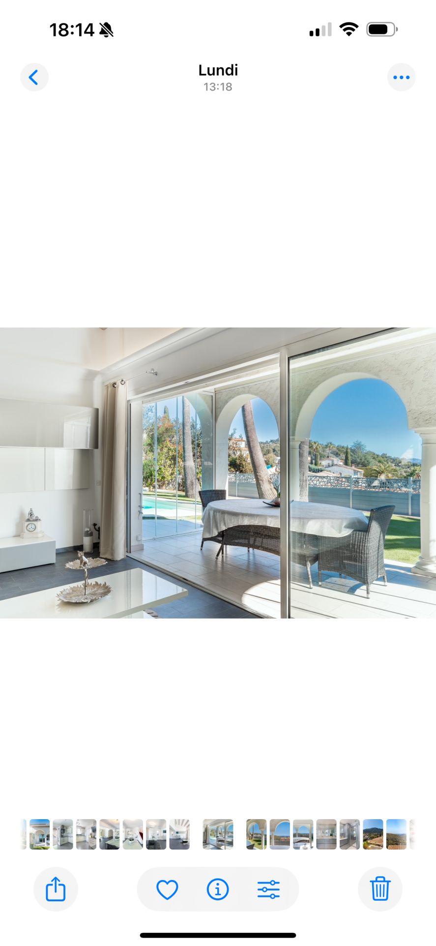 villa 5 Rooms for sale on Fréjus (83600)