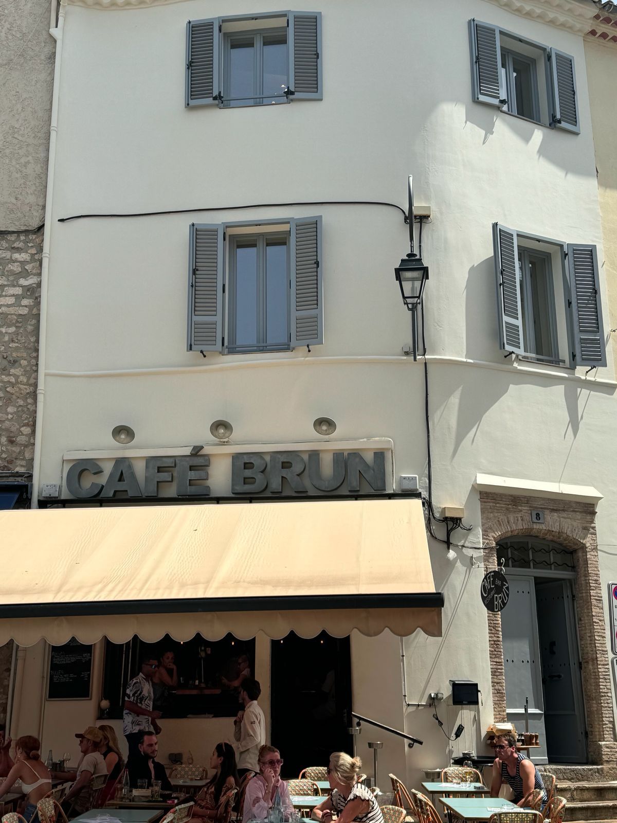 triplex 5 Rooms for sale on Antibes (06600)