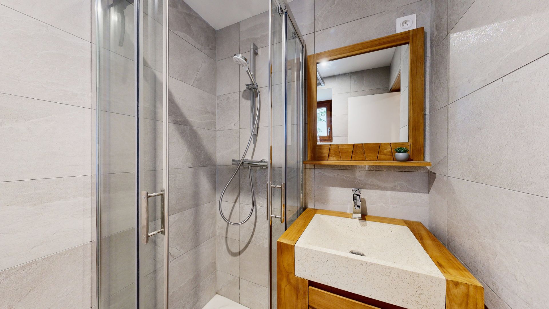 house 6 Rooms for sale on La Plagne Tarentaise (73210)