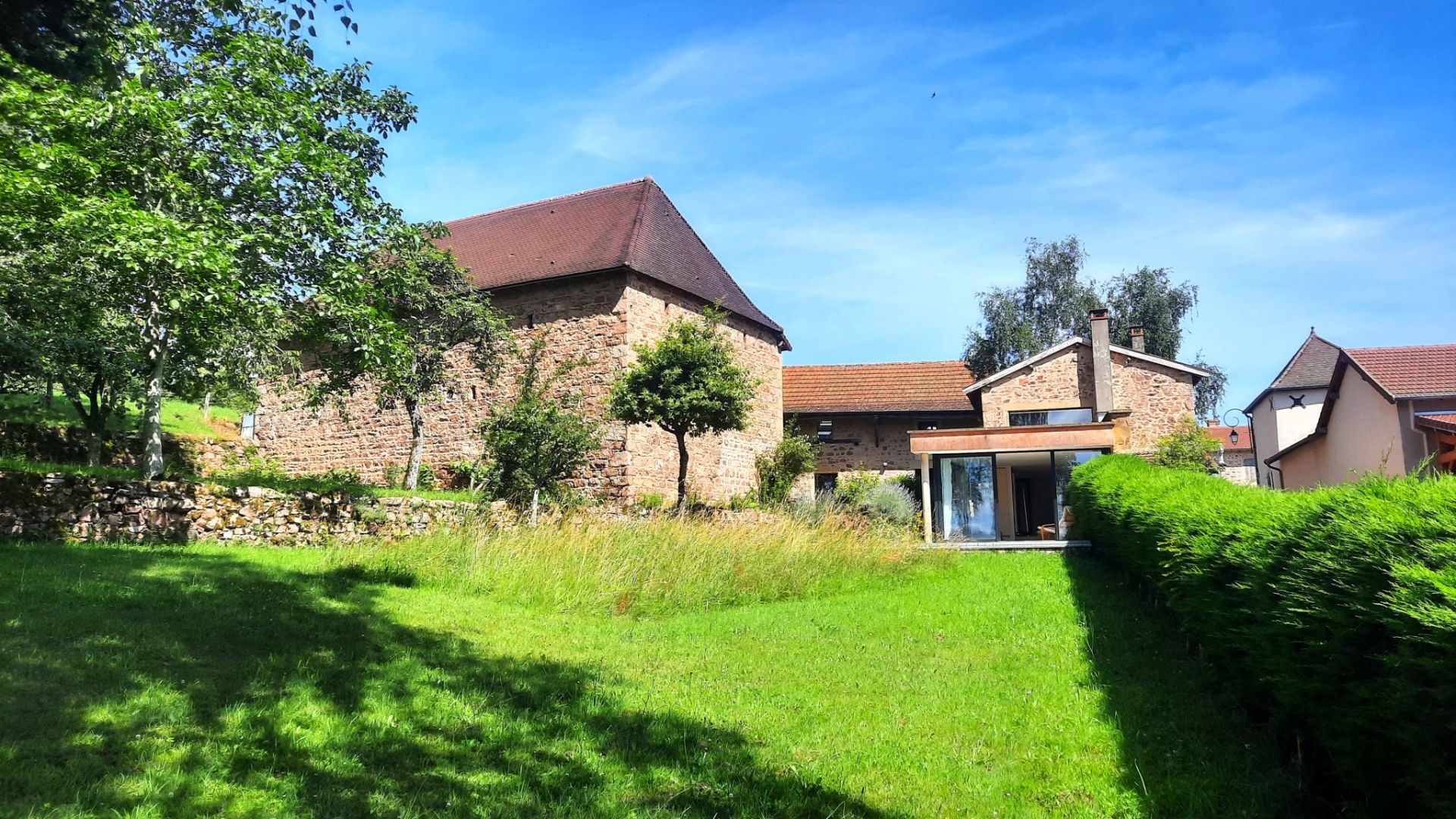 property 17 Rooms for sale on Saint-Racho (71800)