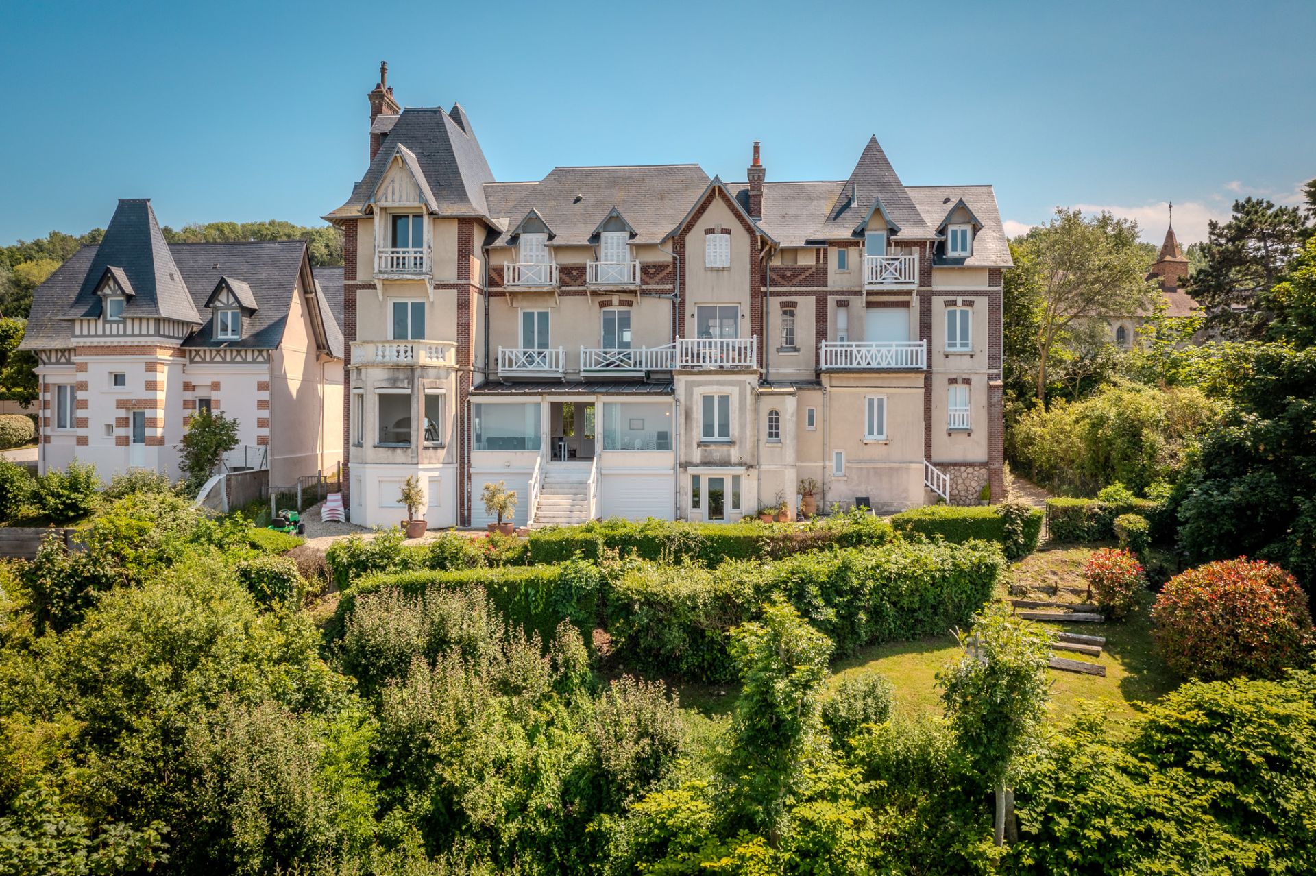 apartment 5 Rooms for sale on Deauville (14800)