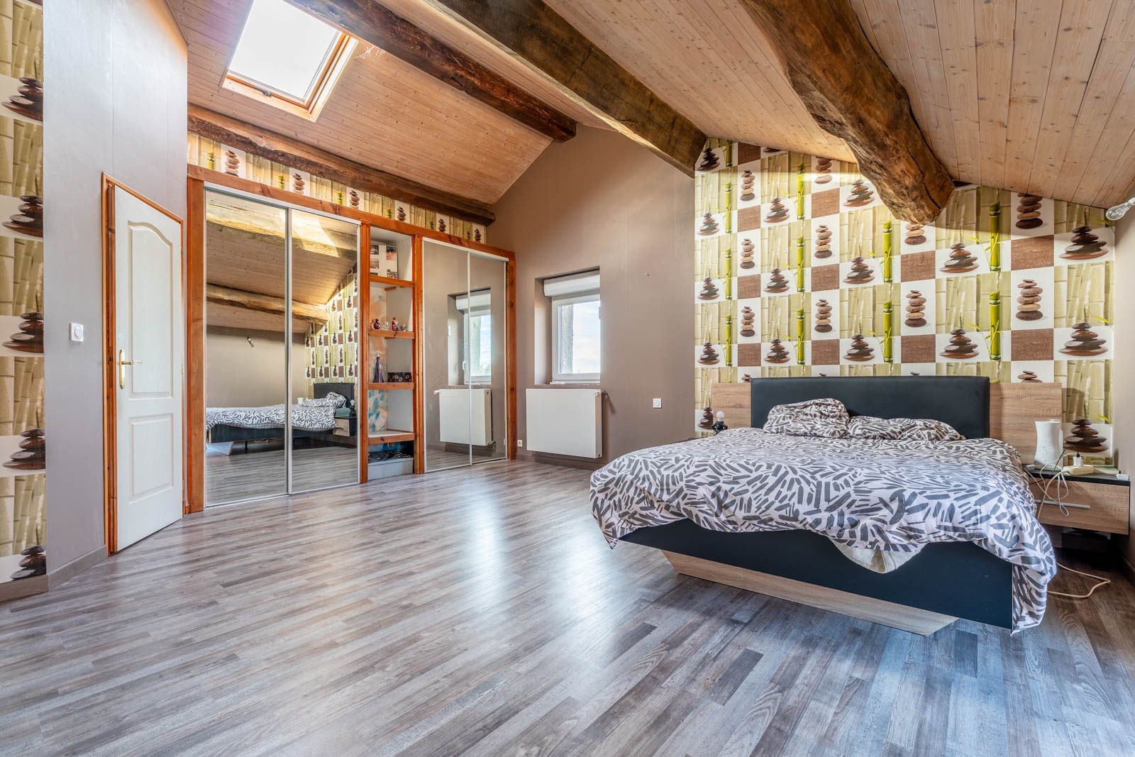 house 7 Rooms for sale on Cordelle (42123)