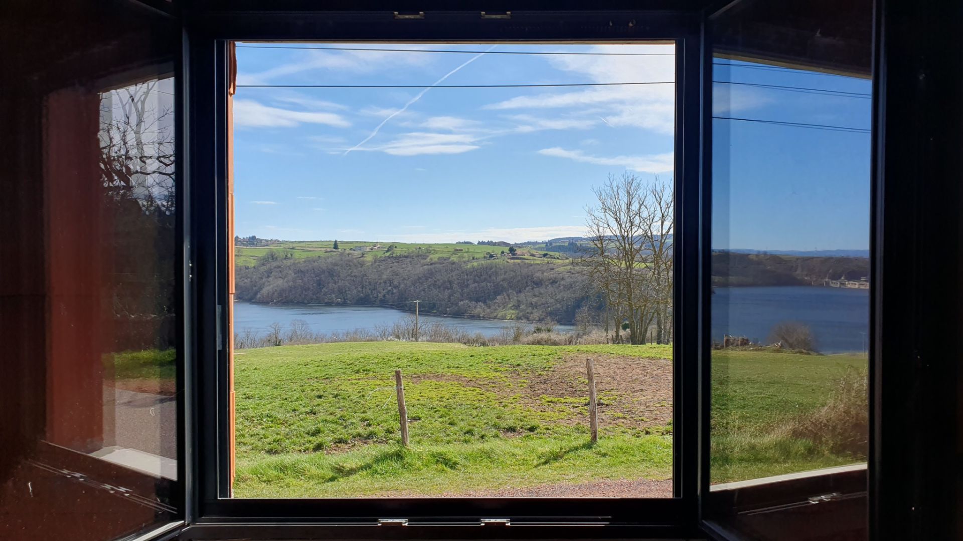 house 5 Rooms for sale on Villerest (42300)