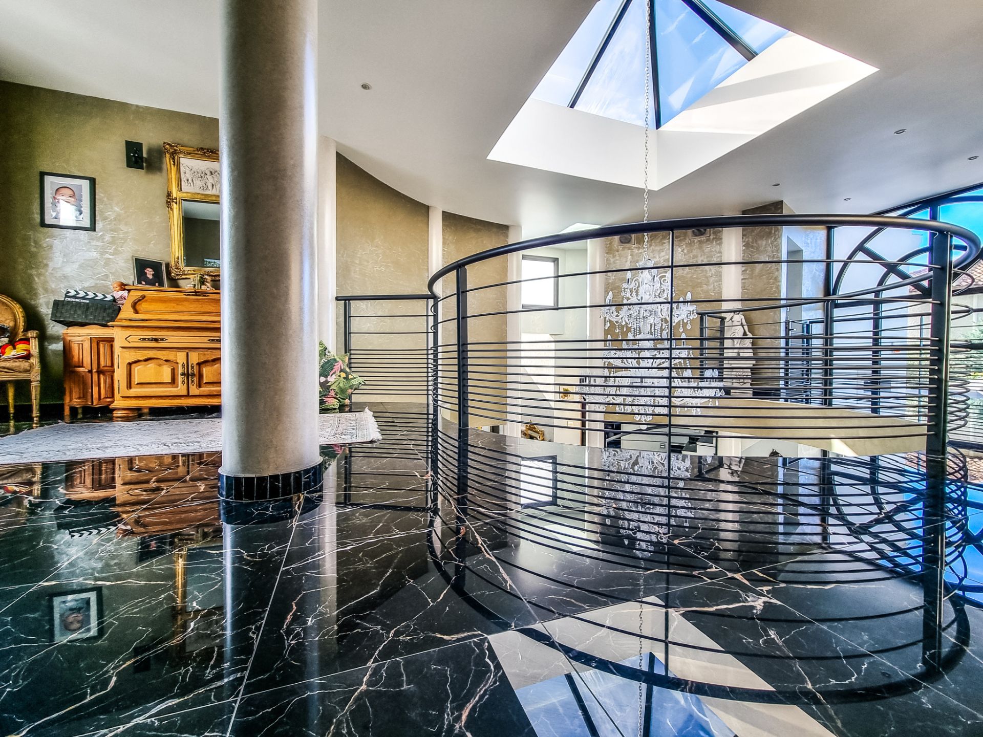 house 7 Rooms for sale on Poulx (30320)