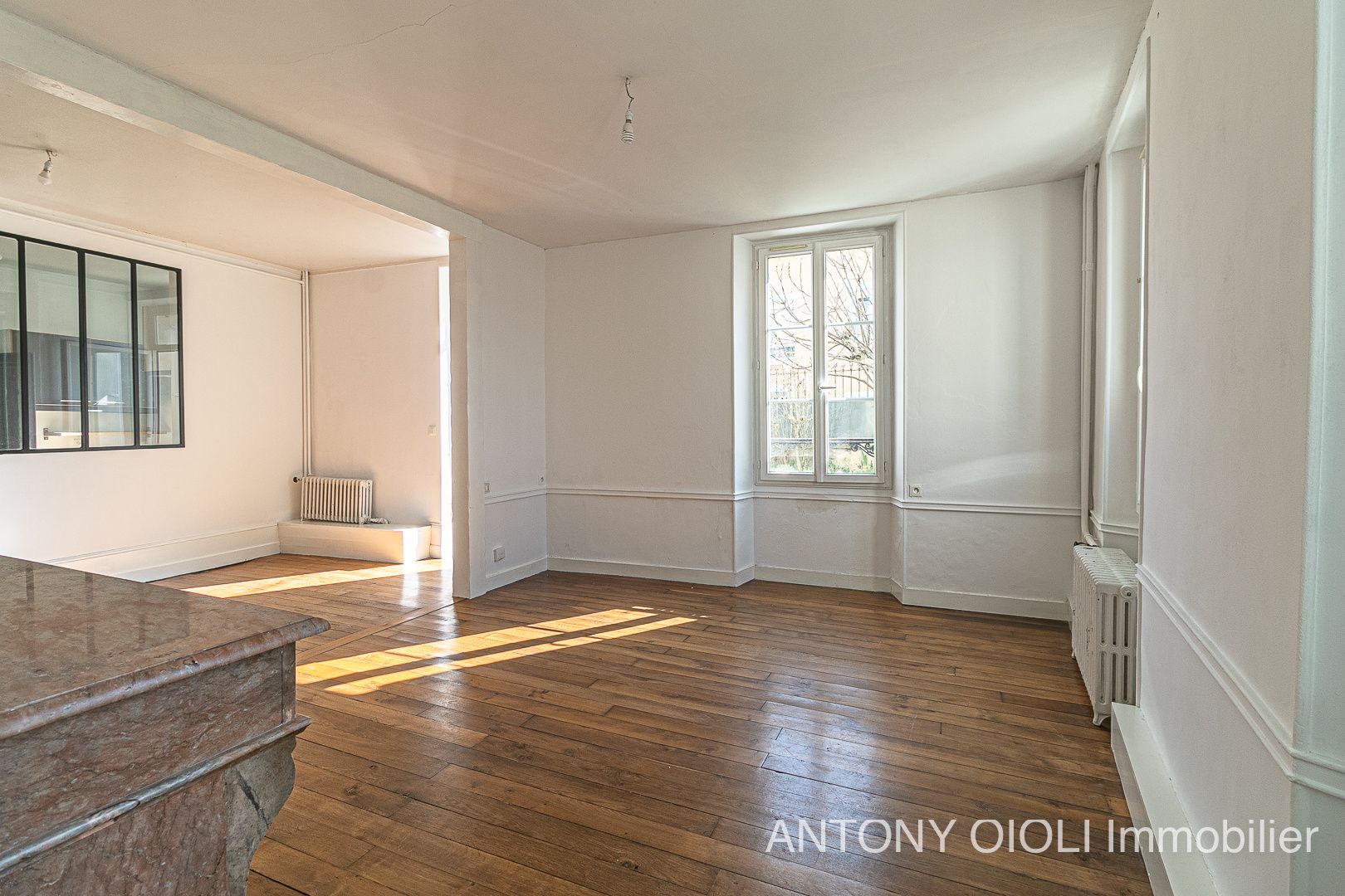 house 7 Rooms for sale on Sens (89100)