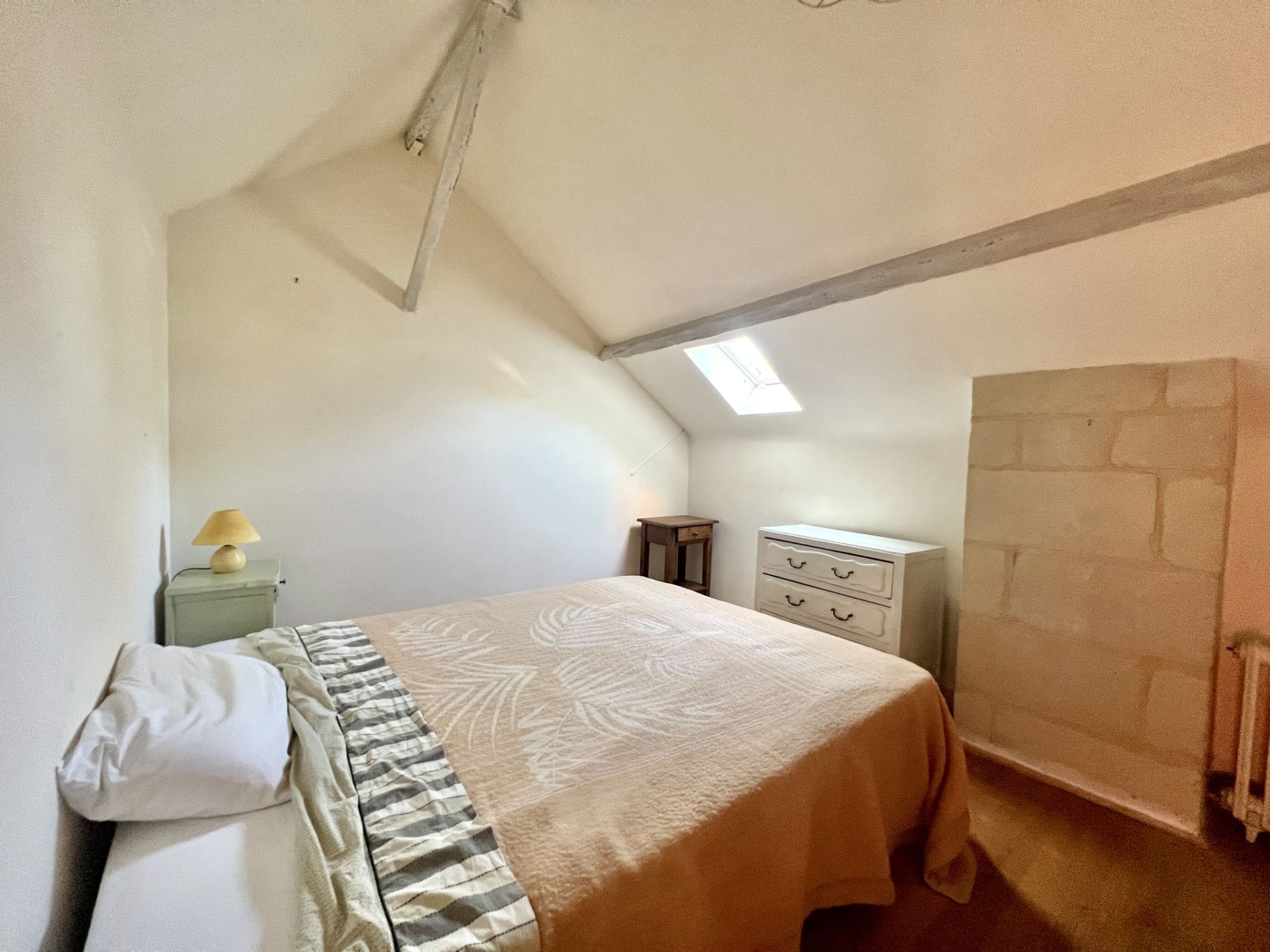 house 9 Rooms for sale on Saumur (49400)