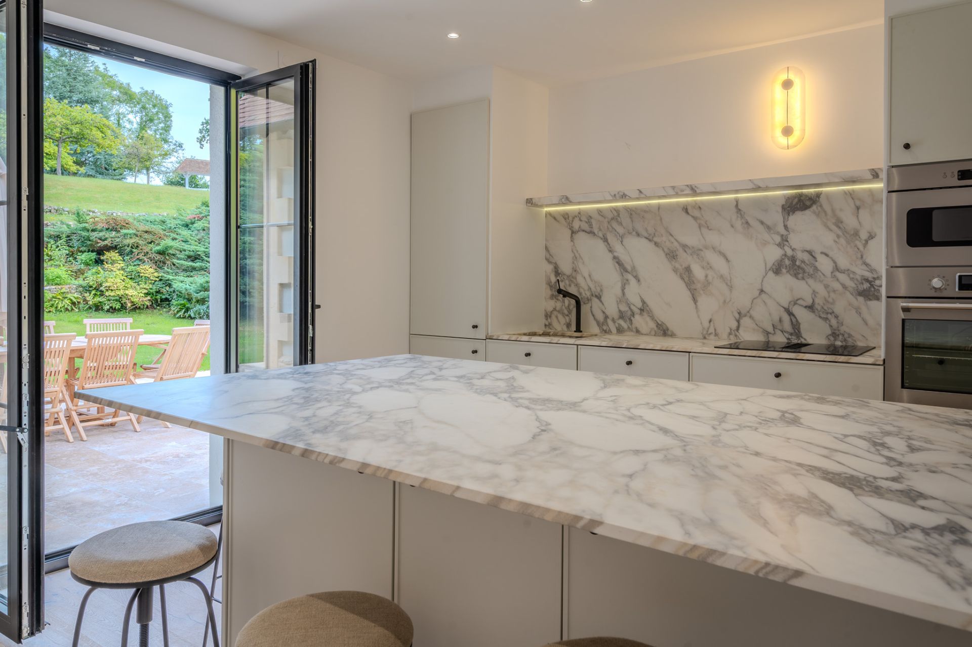 house 15 Rooms for sale on Deauville (14800)