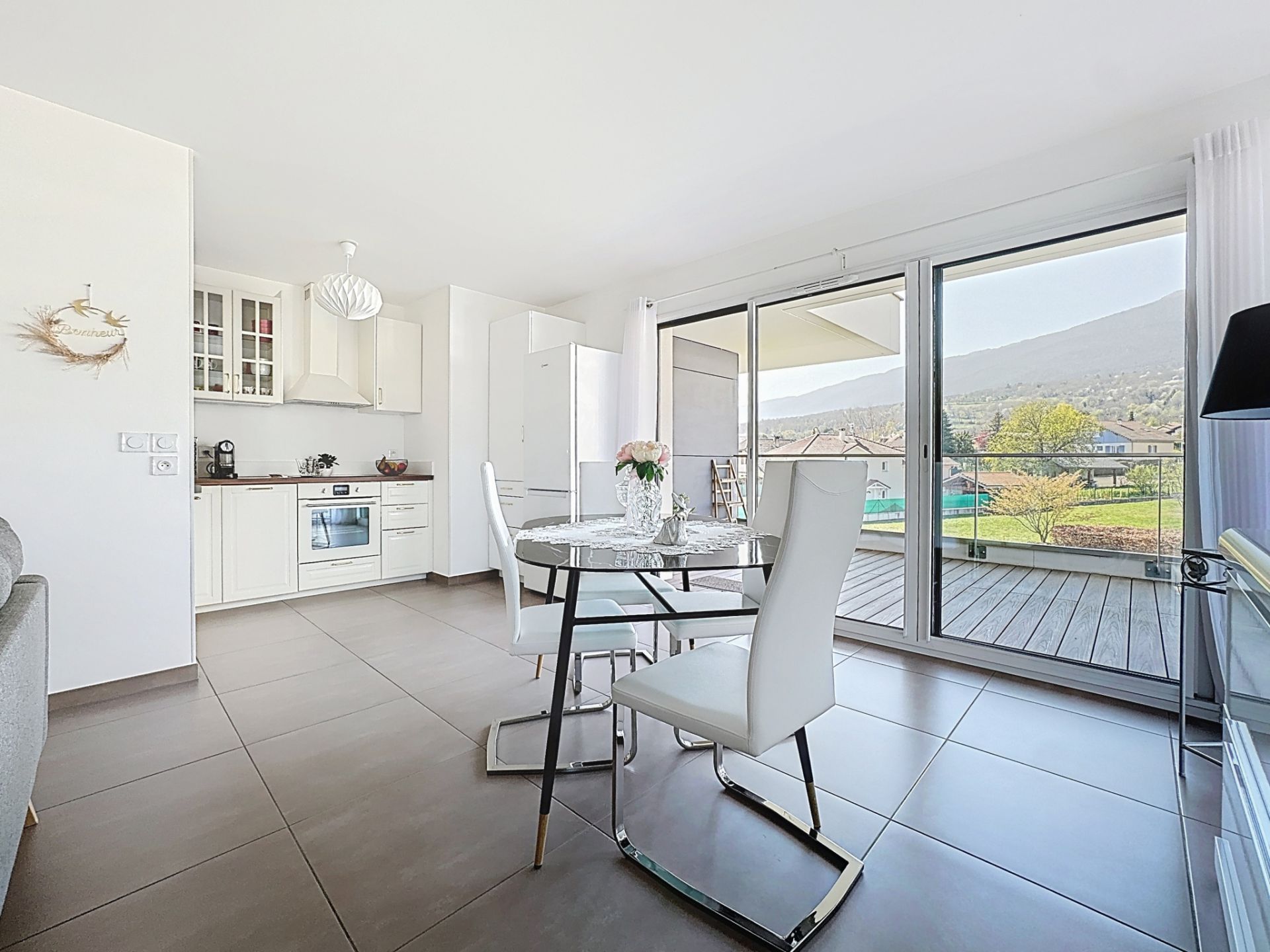 apartment 3 Rooms for sale on Thoiry (01710)