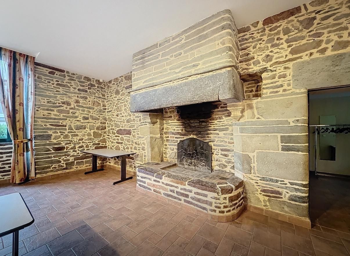 property 15 Rooms for sale on La Gacilly (56200)