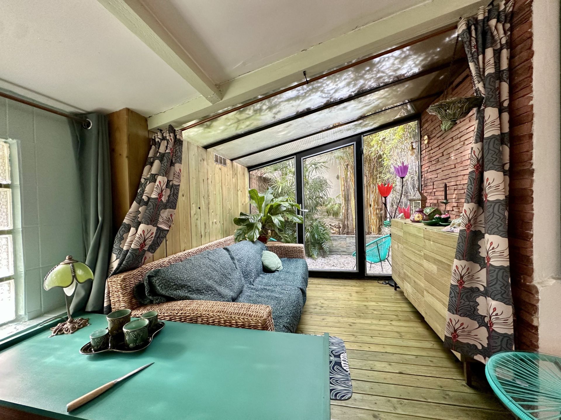 apartment 1 room for sale on Les Lilas (93260)