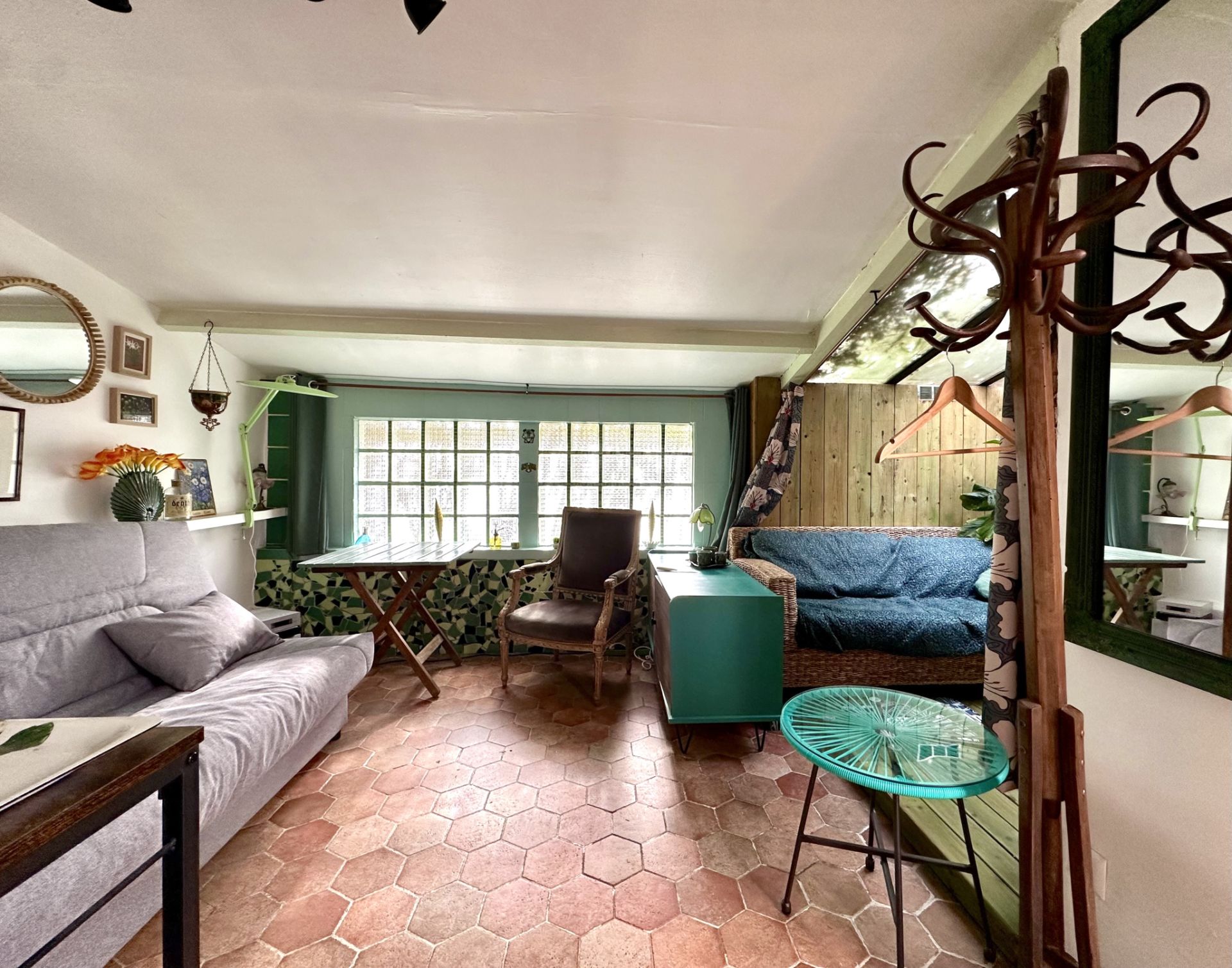 apartment 1 room for sale on Les Lilas (93260)