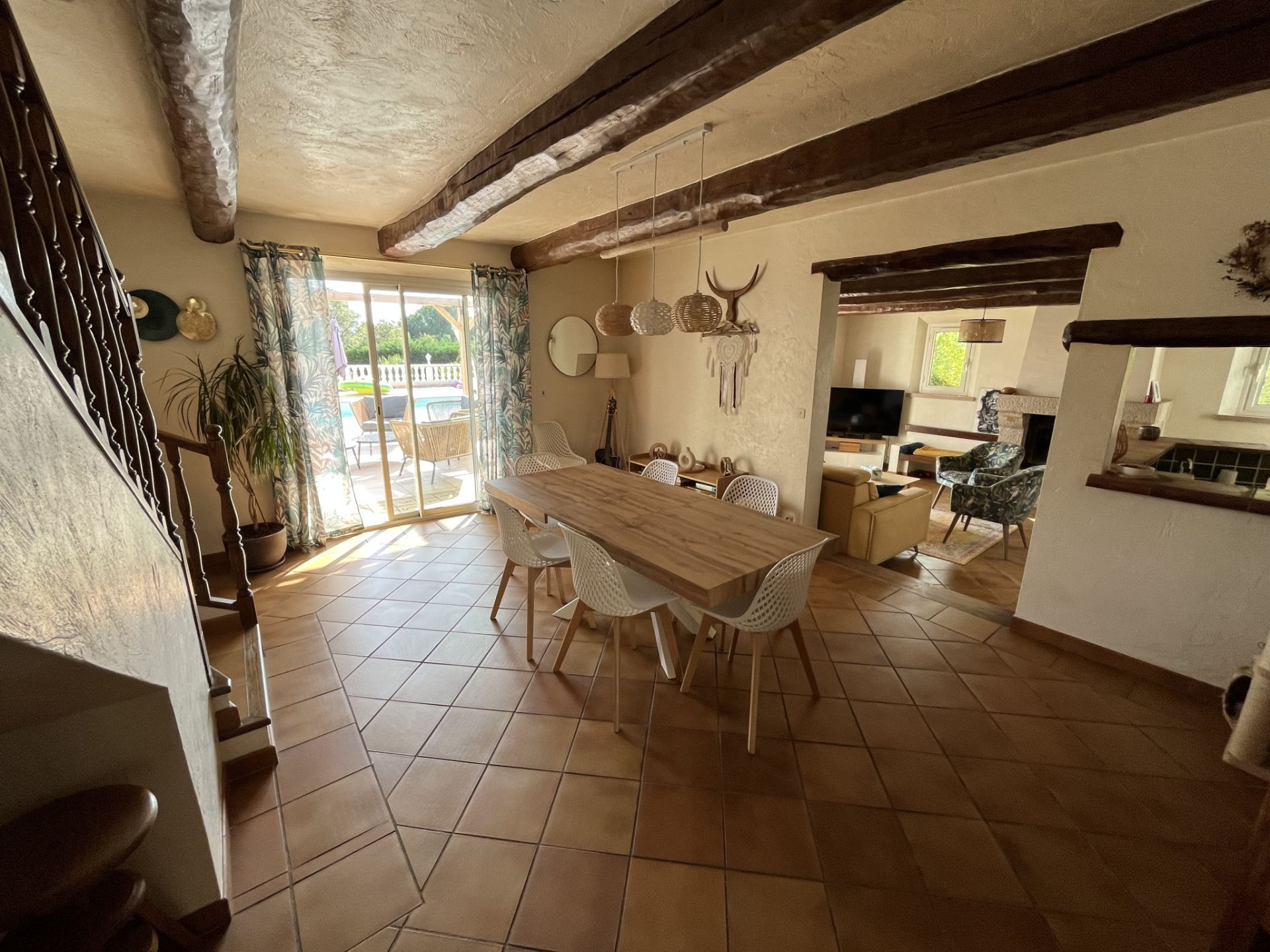 property 10 Rooms for sale on Roquebrune-sur-Argens (83520)