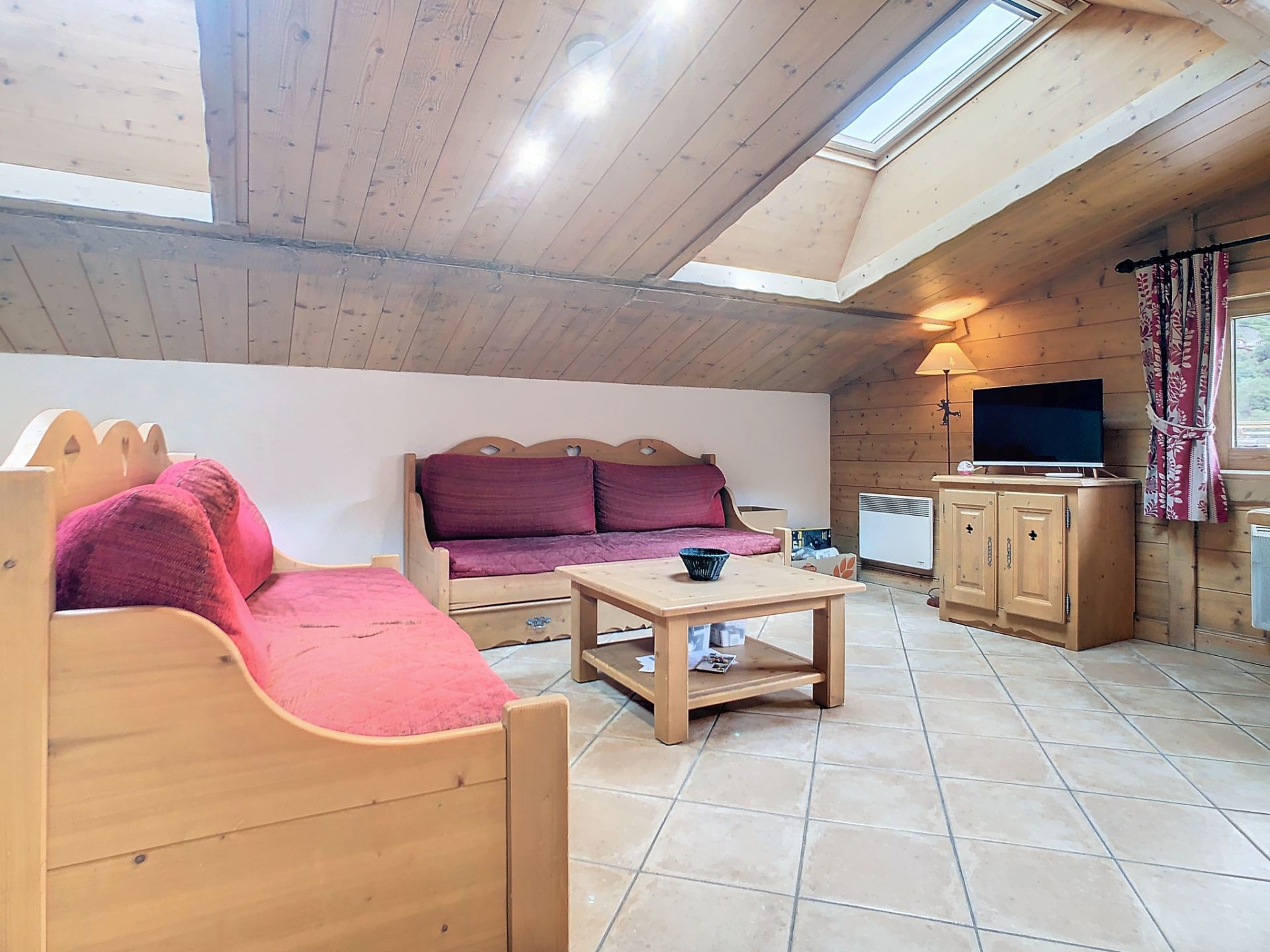 apartment 3 Rooms for sale on Bourg-Saint-Maurice (73700)