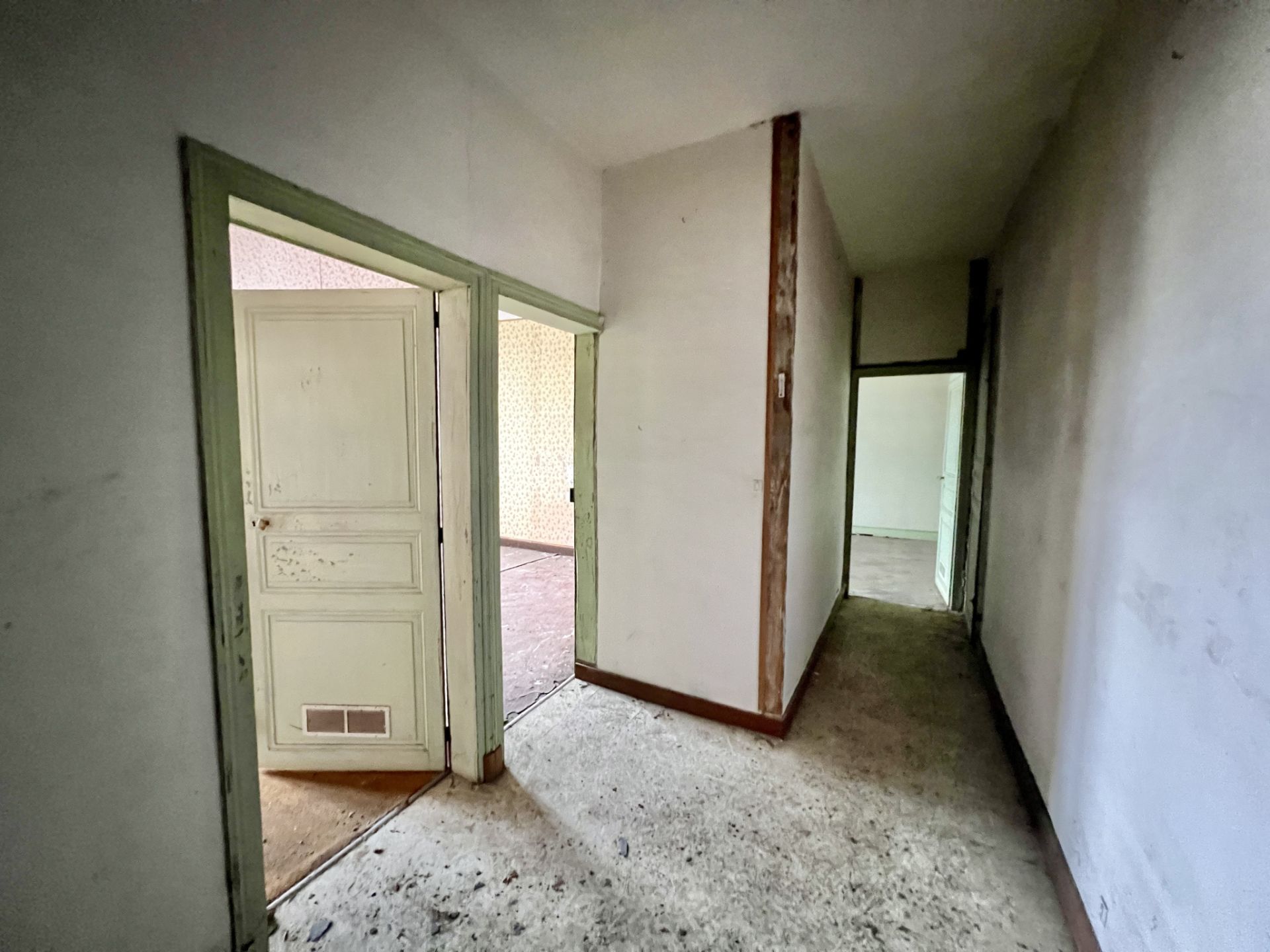 house 9 Rooms for sale on Mouliherne (49390)