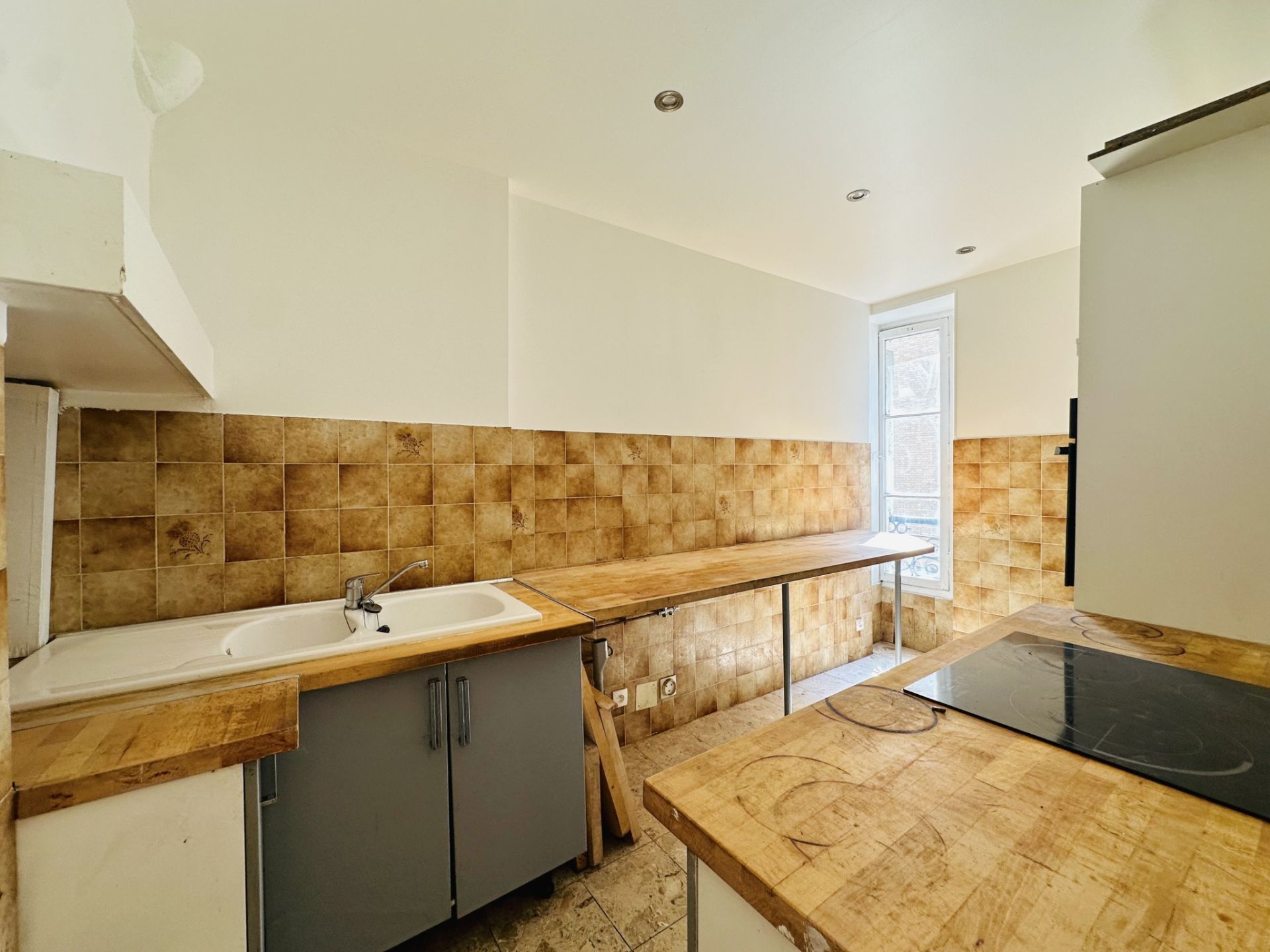 apartment 3 Rooms for sale on Clichy (92110)