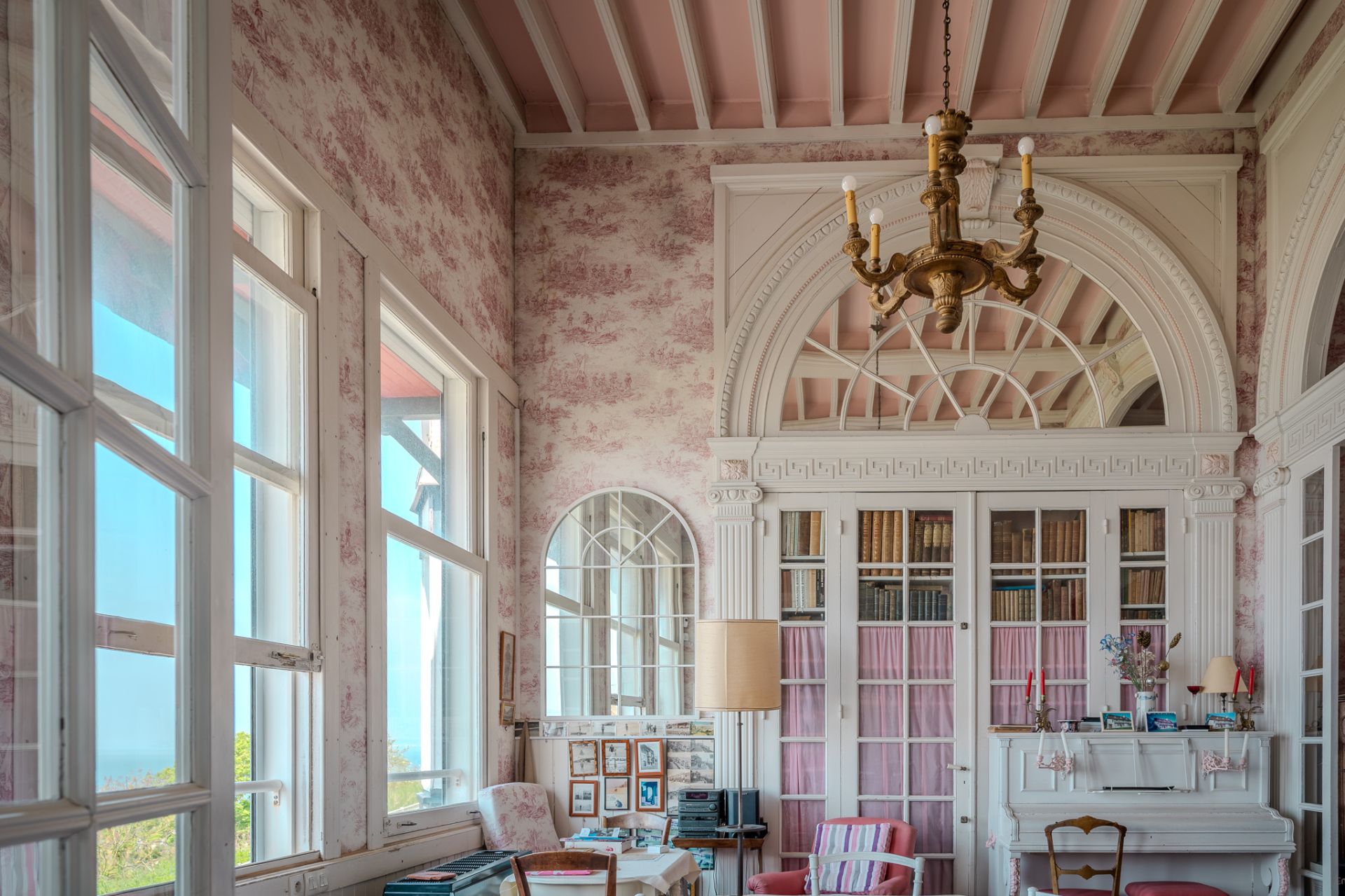 house 7 Rooms for sale on Trouville-sur-Mer (14360)