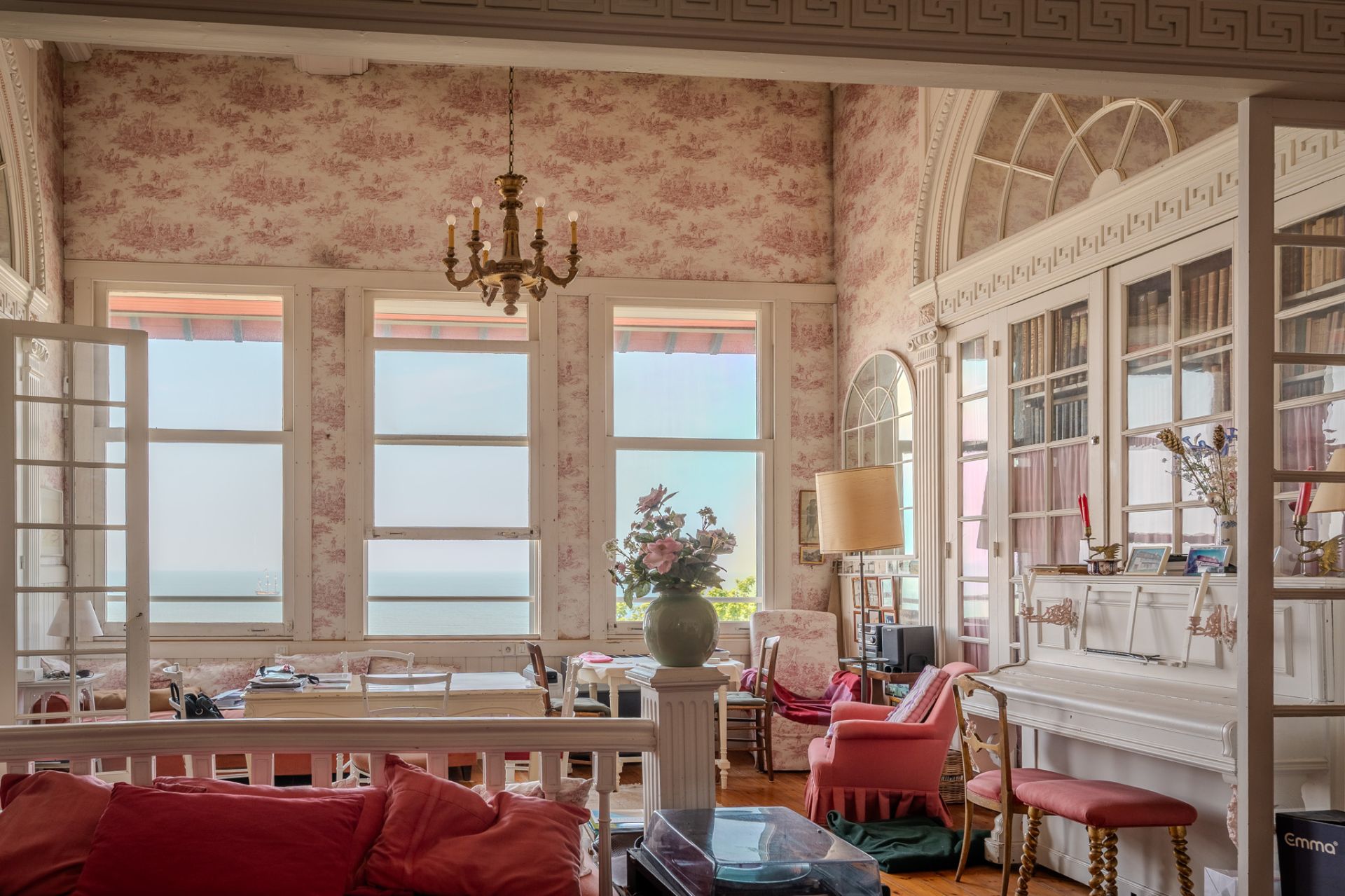house 7 Rooms for sale on Trouville-sur-Mer (14360)