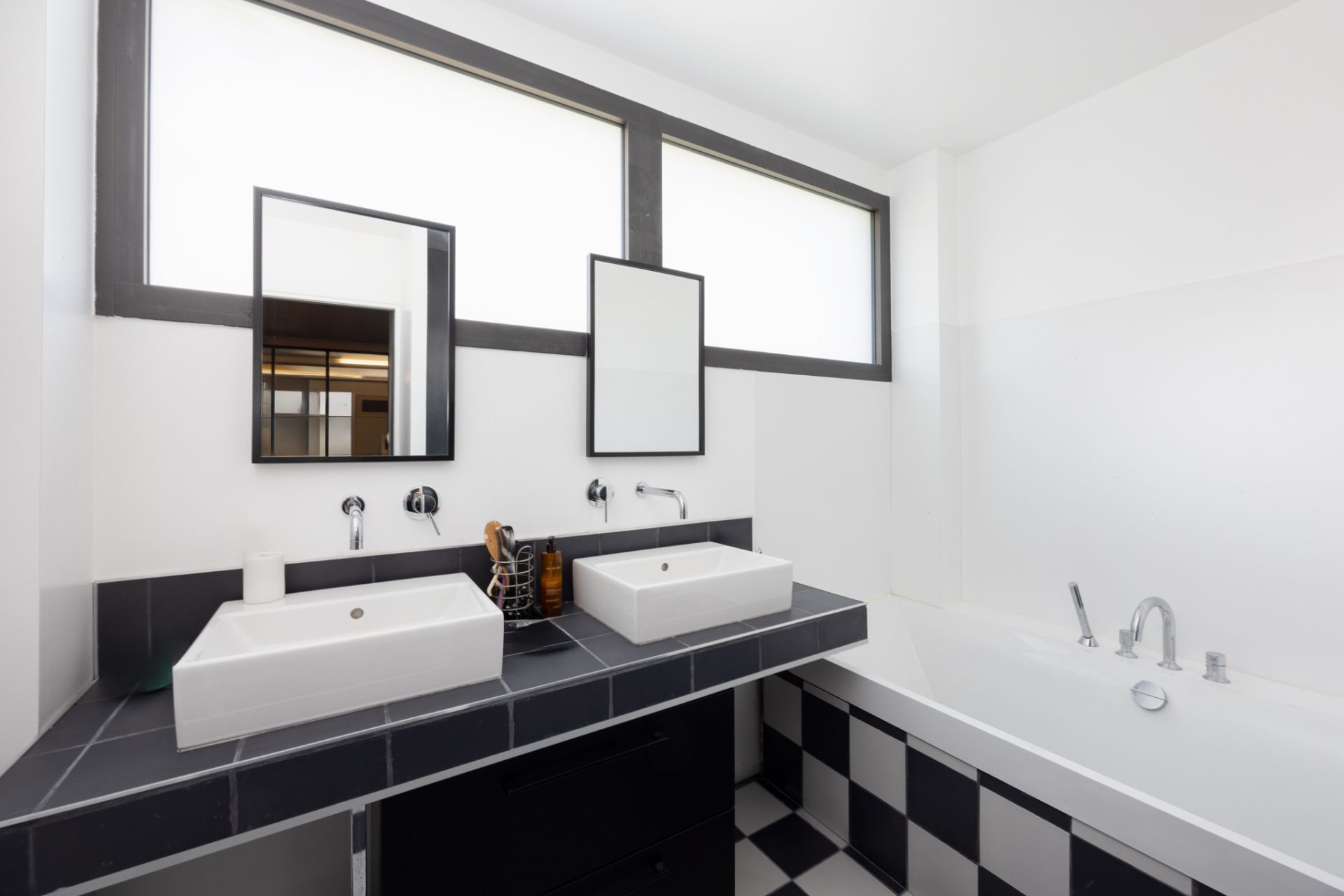 house 9 Rooms for sale on Rennes (35000)