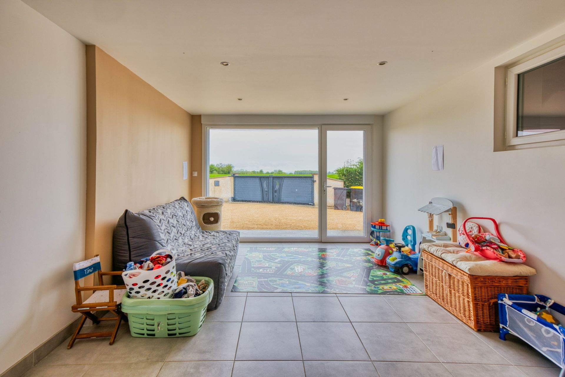 house 7 Rooms for sale on Étrez (01340)