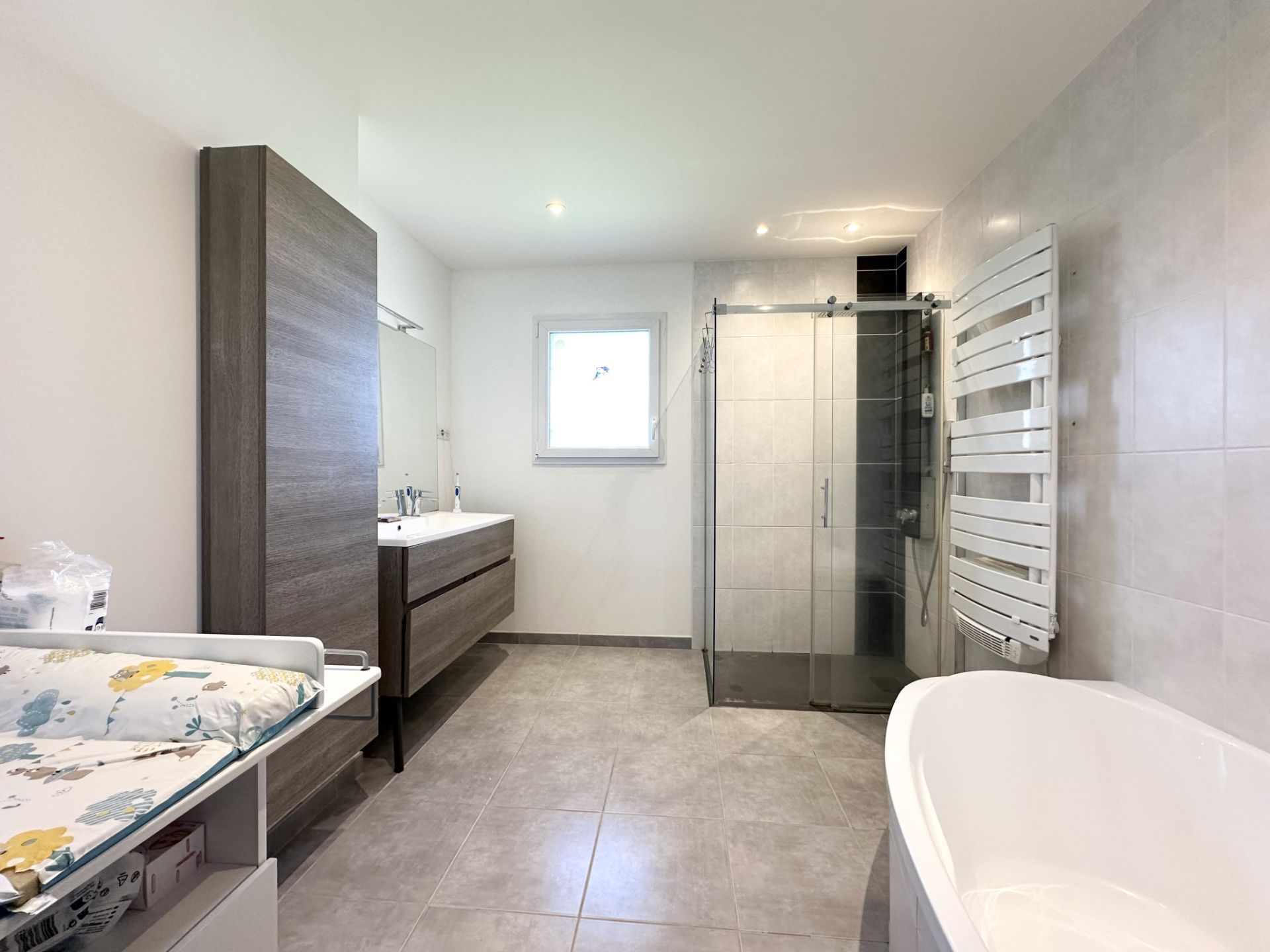 house 7 Rooms for sale on Étrez (01340)