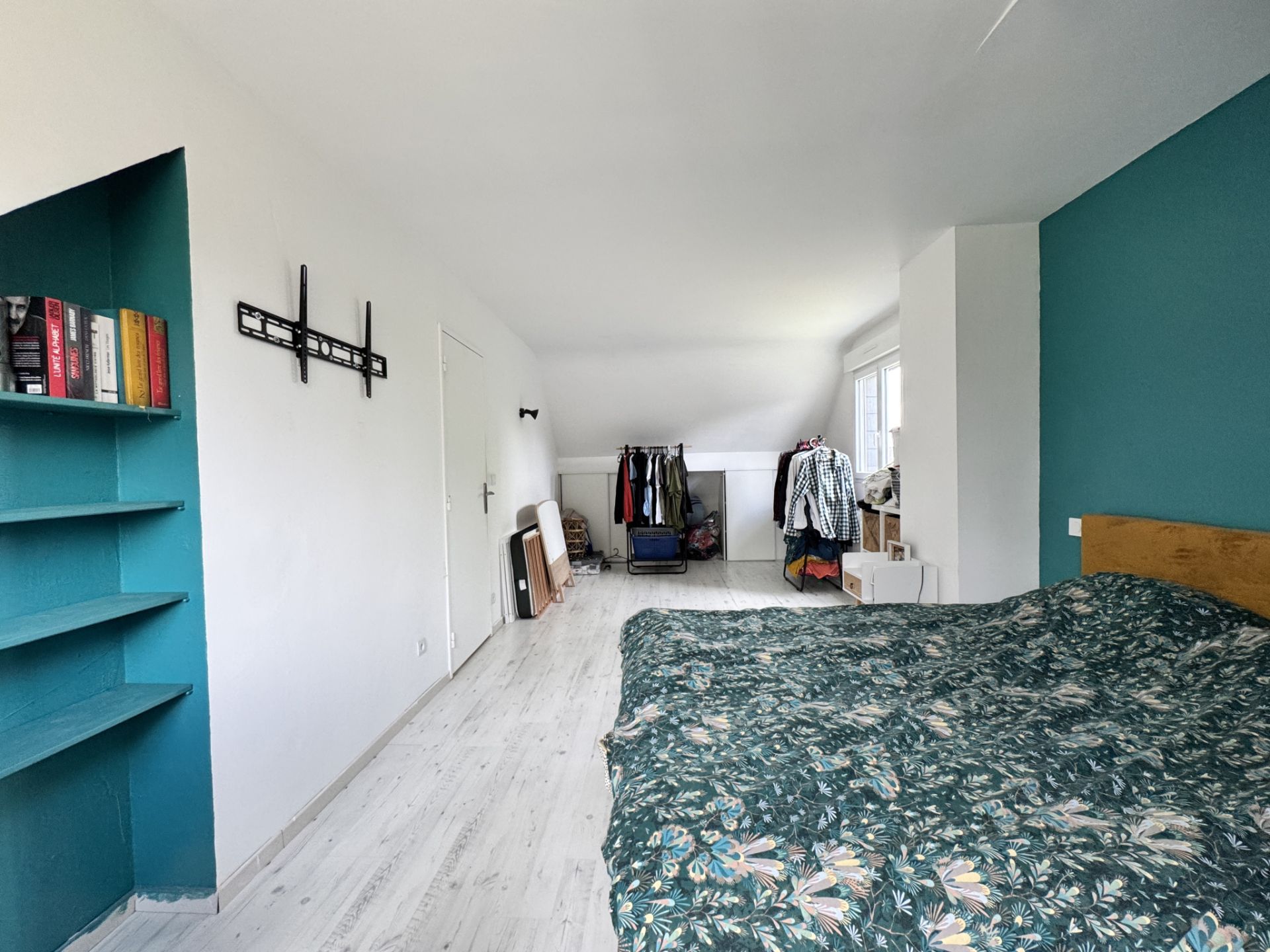 house 5 Rooms for sale on Rieux (56350)