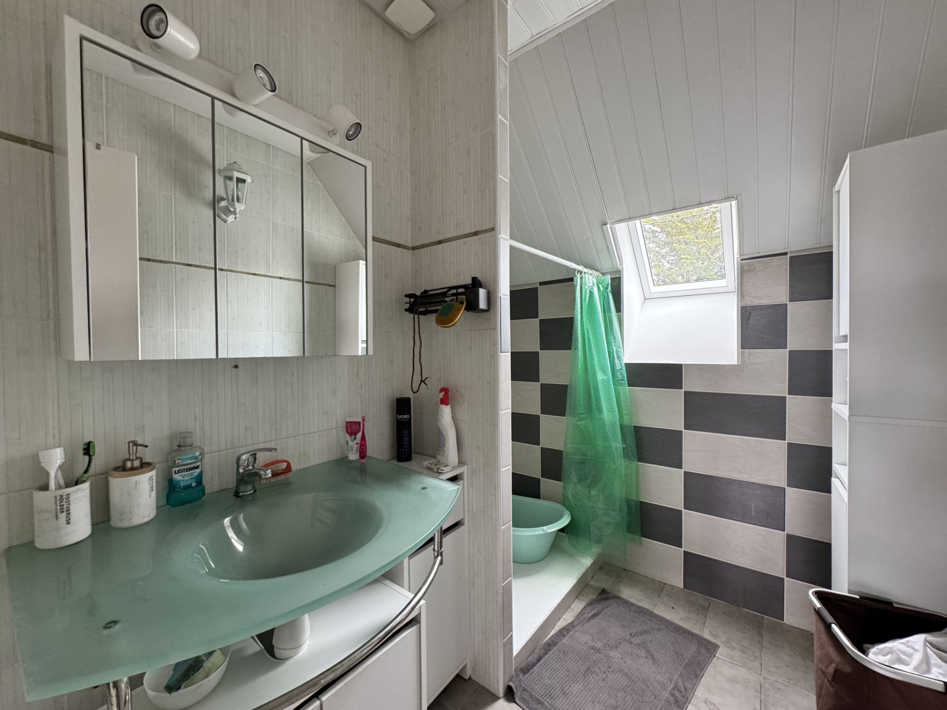 house 5 Rooms for sale on Rieux (56350)