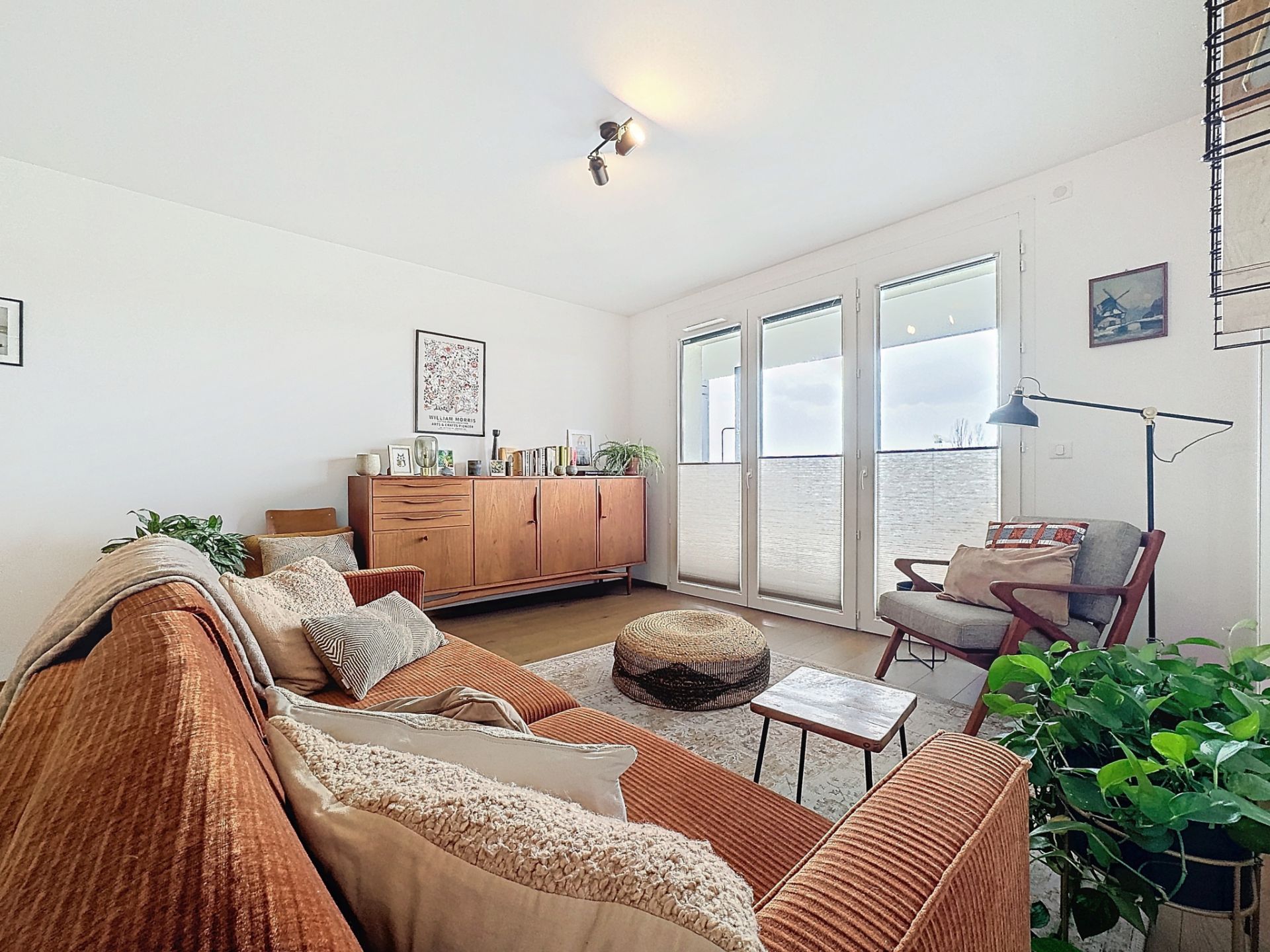 apartment 4 Rooms for sale on Ferney-Voltaire (01210)