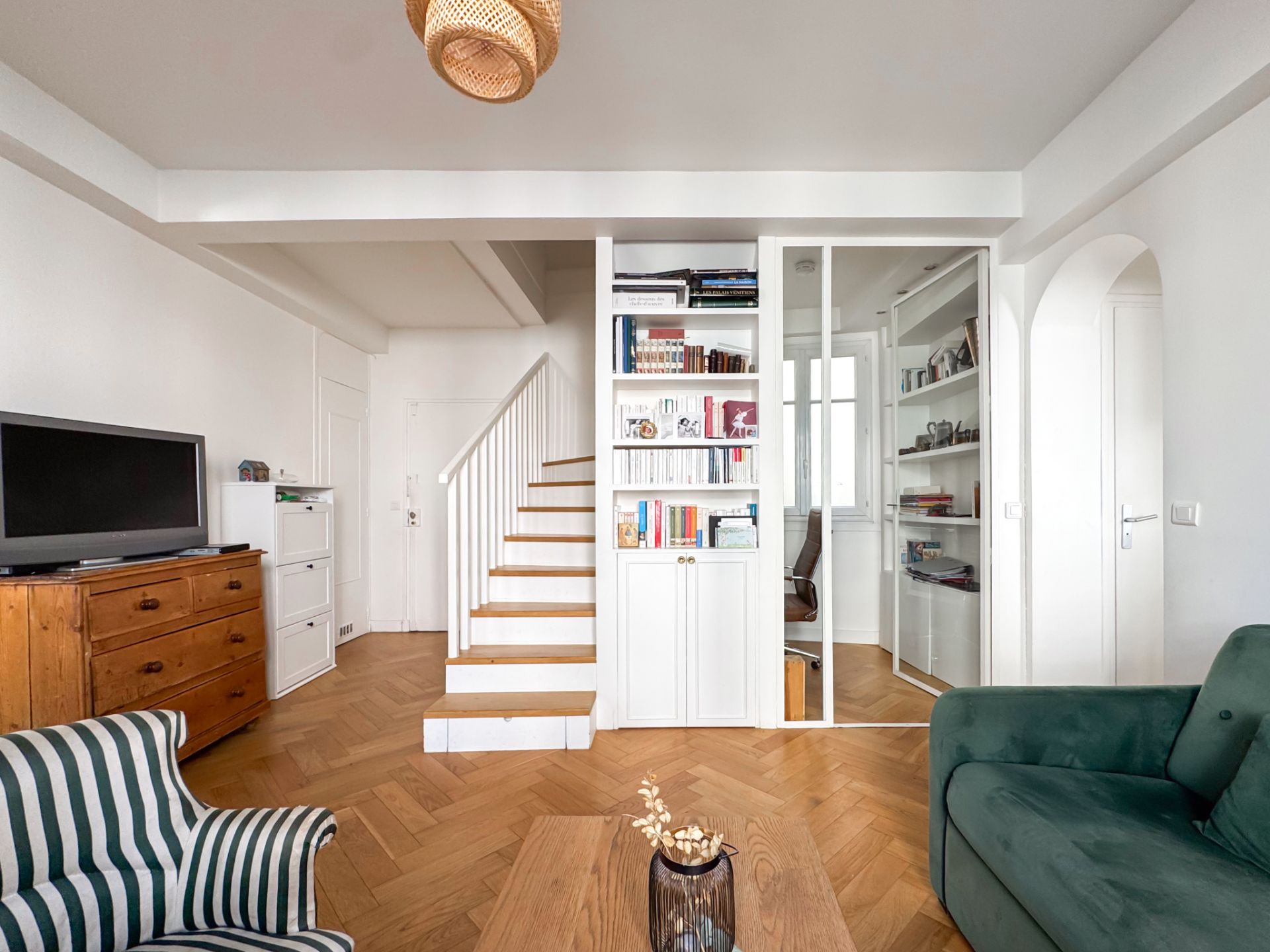 duplex 4 Rooms for sale on Puteaux (92800)