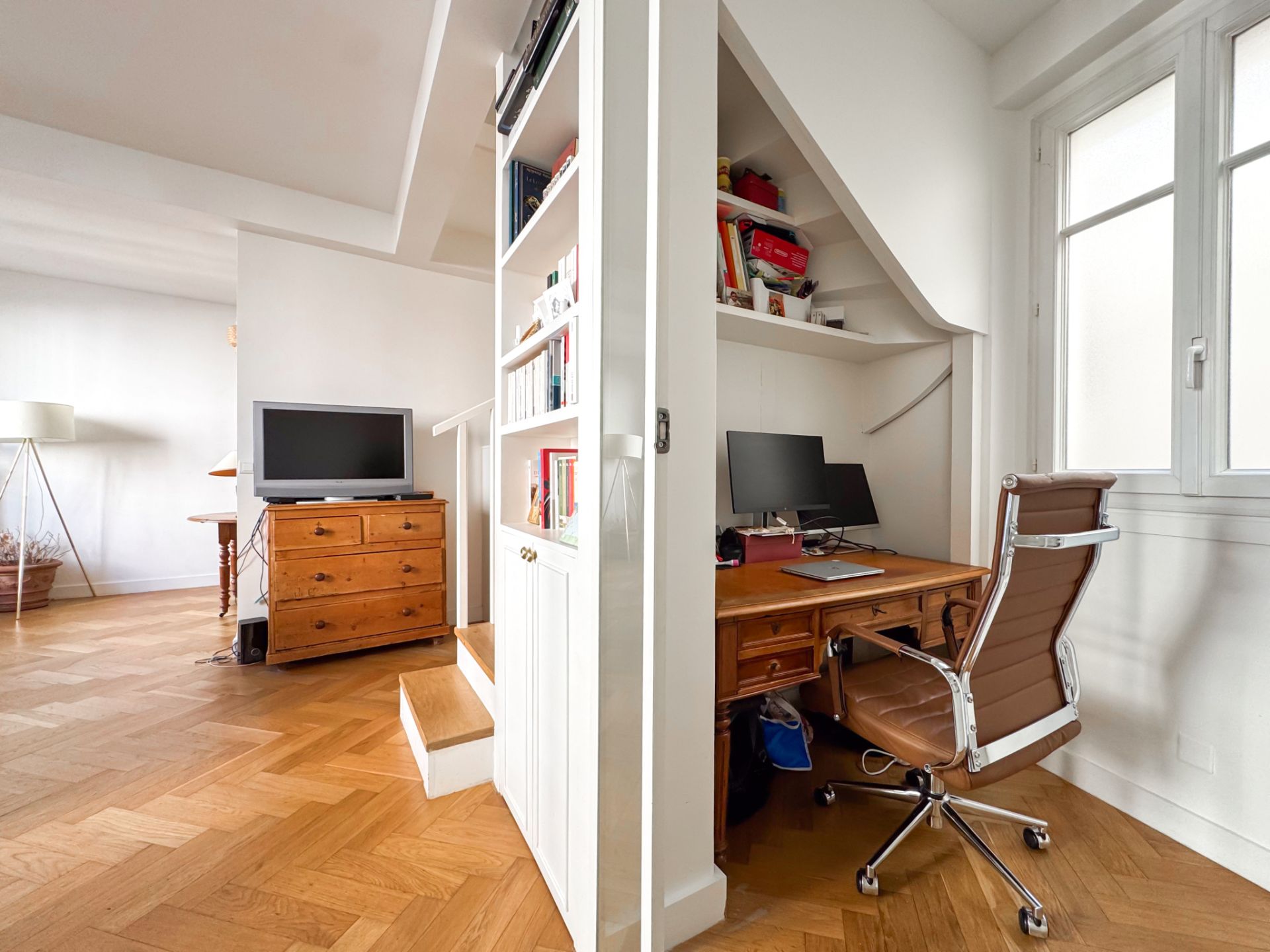 duplex 4 Rooms for sale on Puteaux (92800)