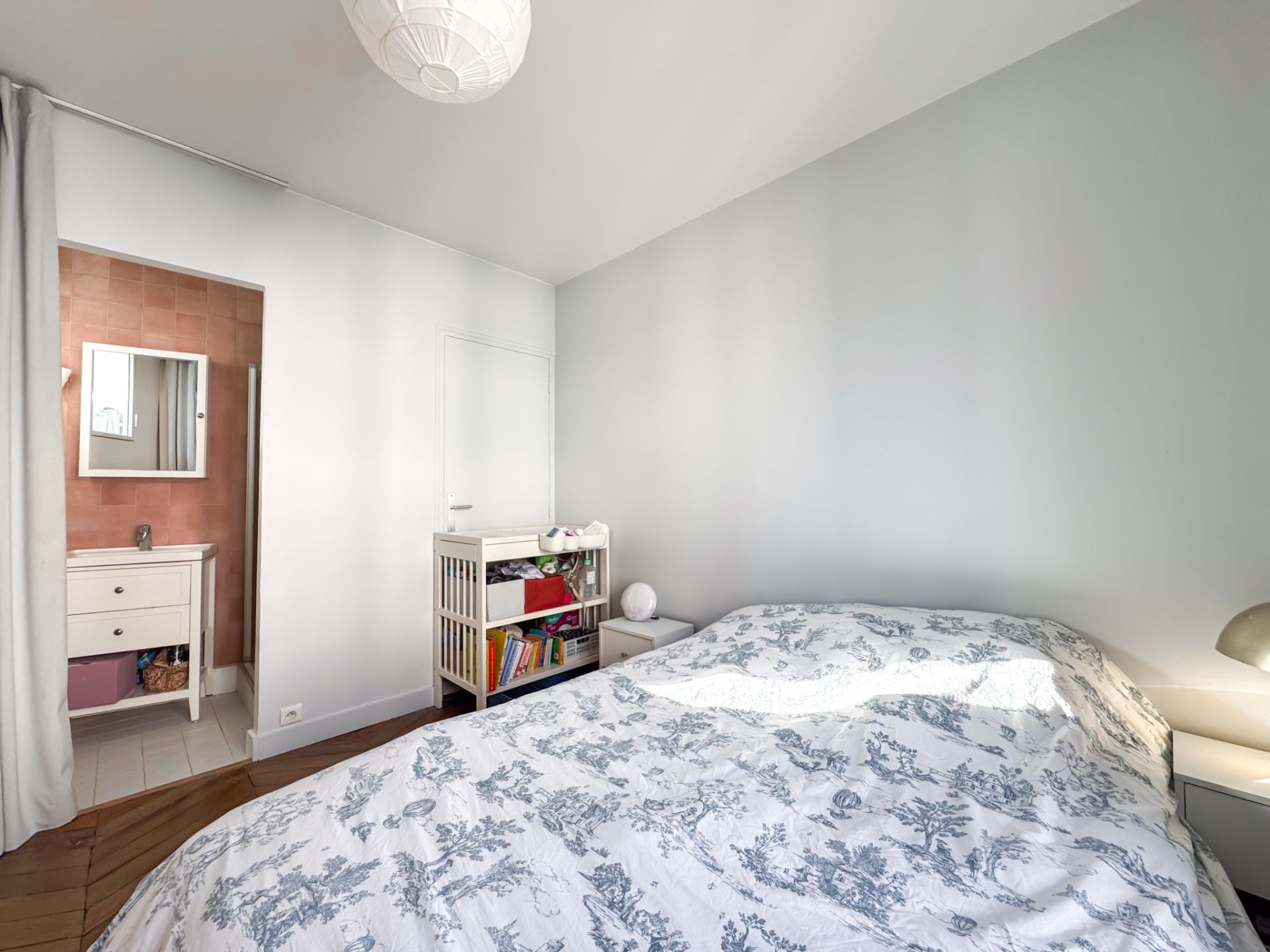 duplex 4 Rooms for sale on Puteaux (92800)
