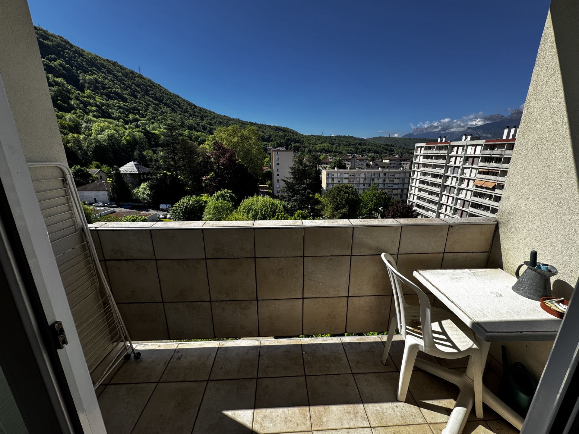 apartment 3 Rooms for sale on Saint-Martin-d'Hères (38400)